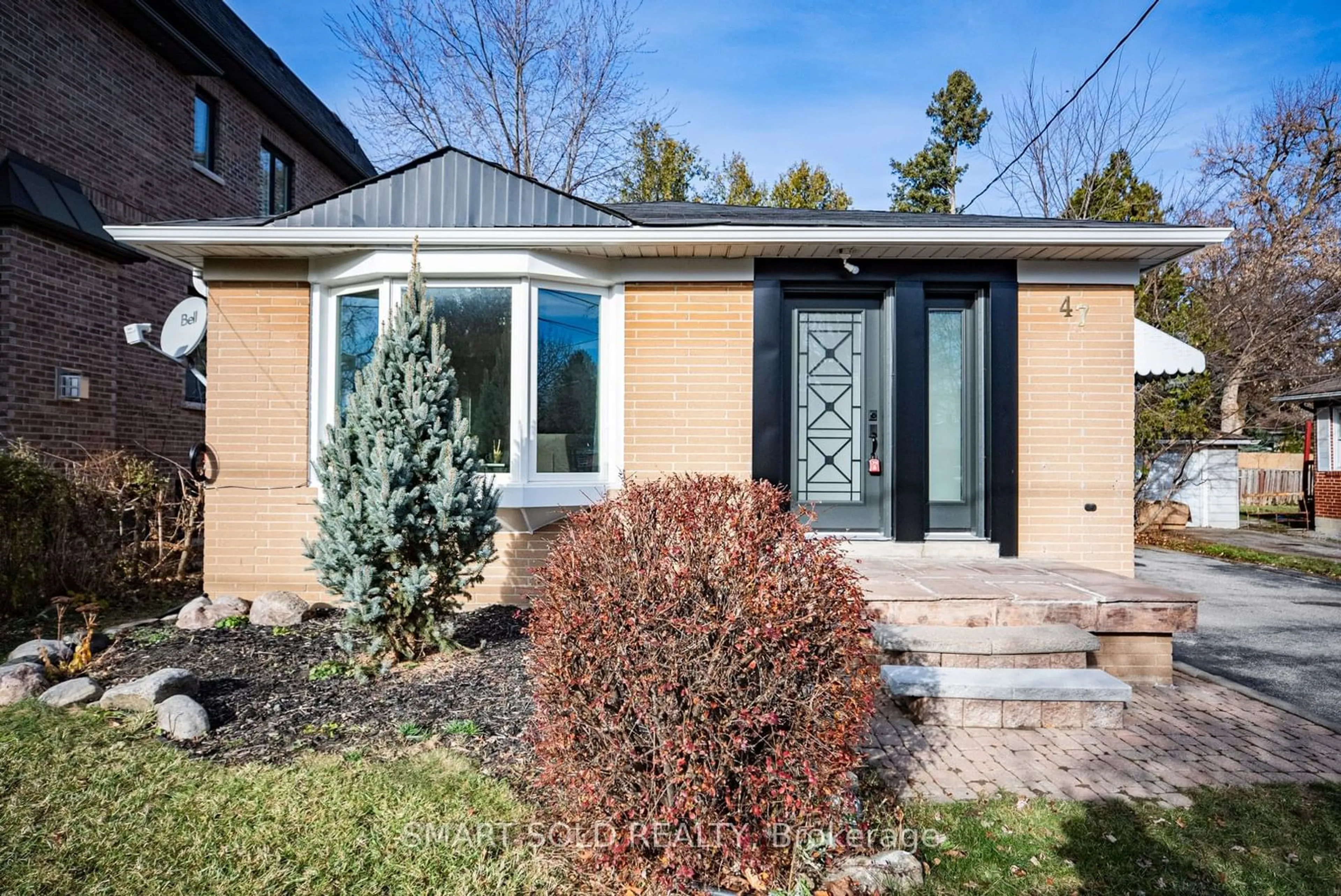 Home with brick exterior material for 47 Rockport Cres, Richmond Hill Ontario L4C 2L7