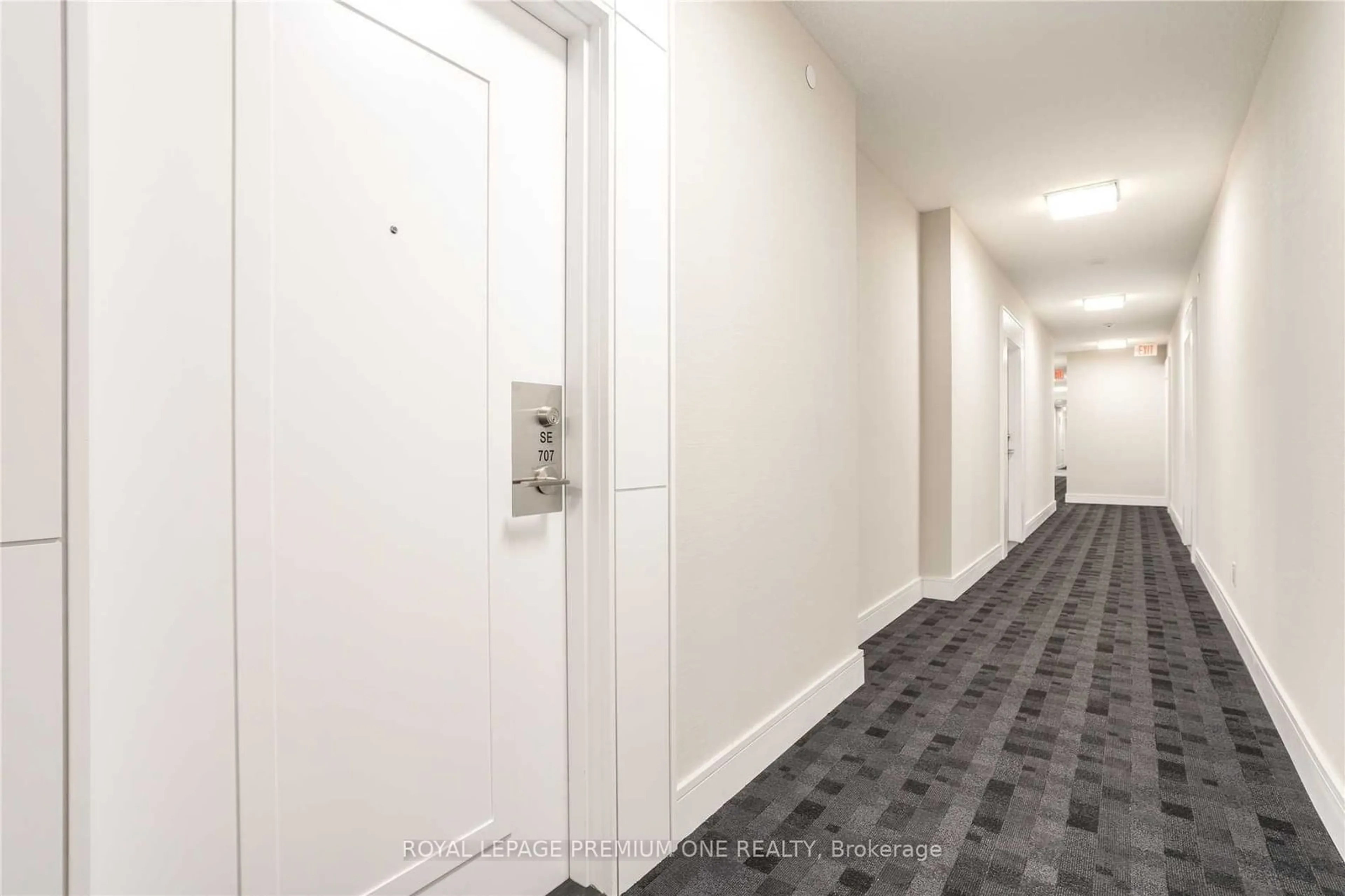 Other indoor space, not visible floor for 9199 Yonge St #707, Richmond Hill Ontario L4C 1H9