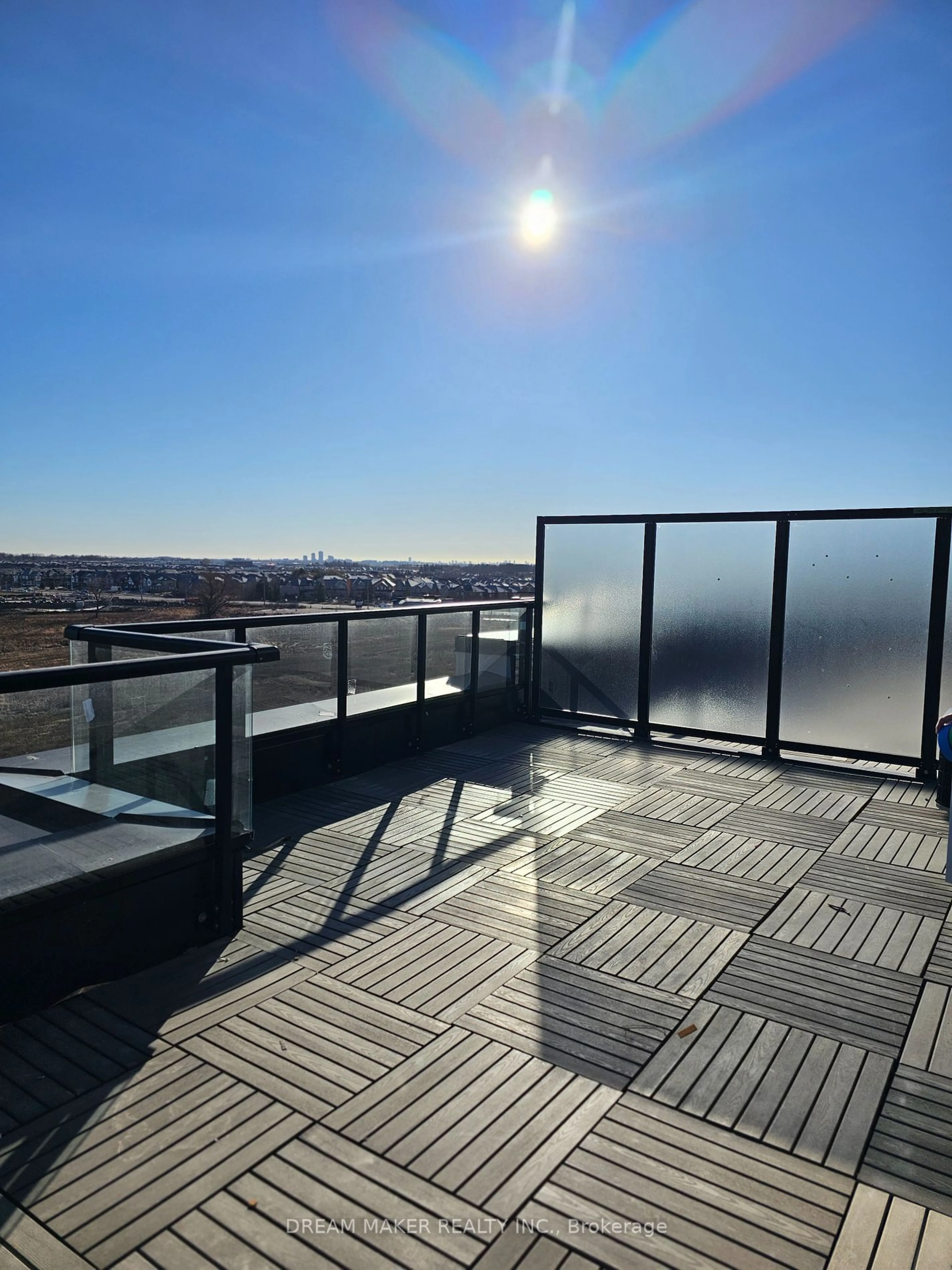 Balcony in the apartment, the view of city buildings for 5 Steckley House Lane #714, Richmond Hill Ontario L4S 1M4