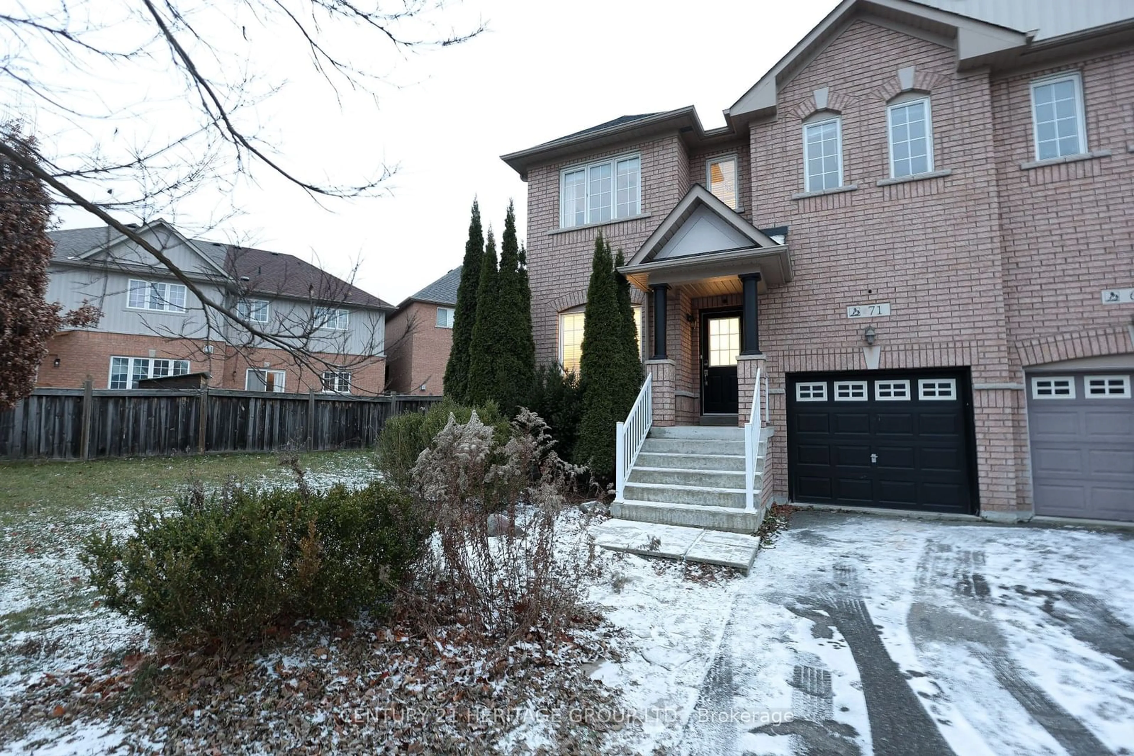 Unknown for 71 Dovetail Dr, Richmond Hill Ontario L4E 5A7