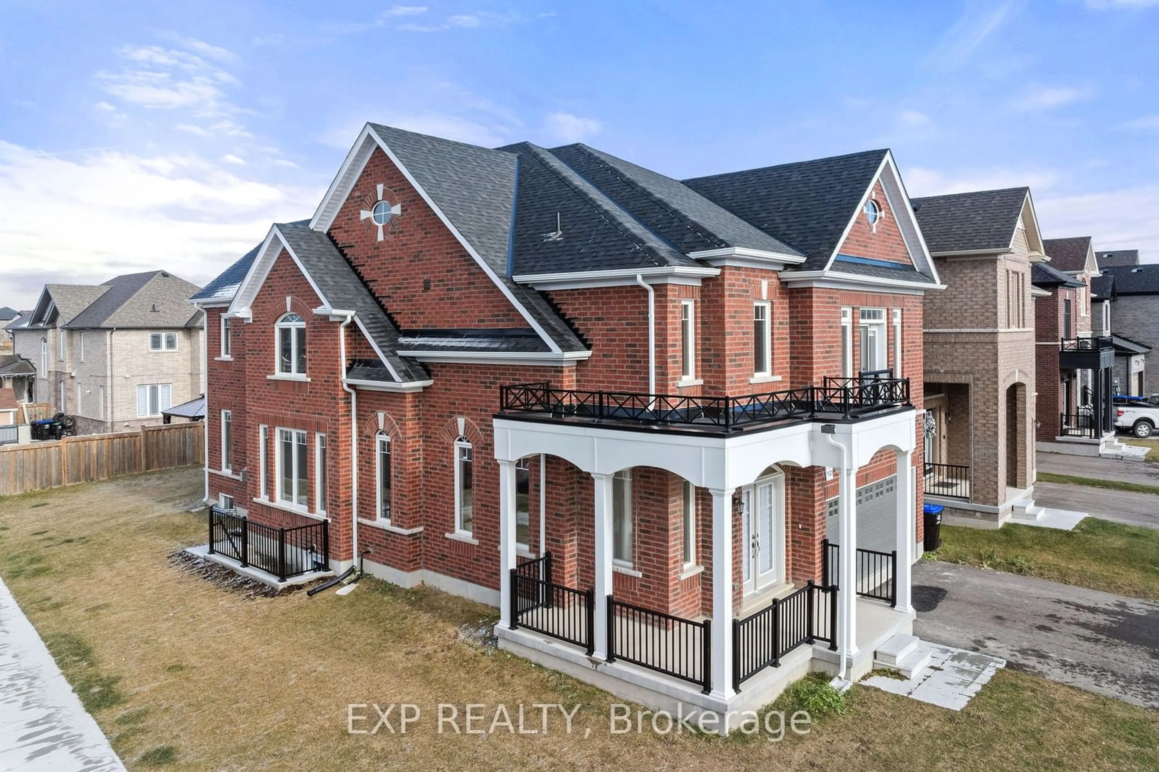 Home with brick exterior material for 102 Mac Campbell Way, Bradford West Gwillimbury Ontario L3Z 4M6