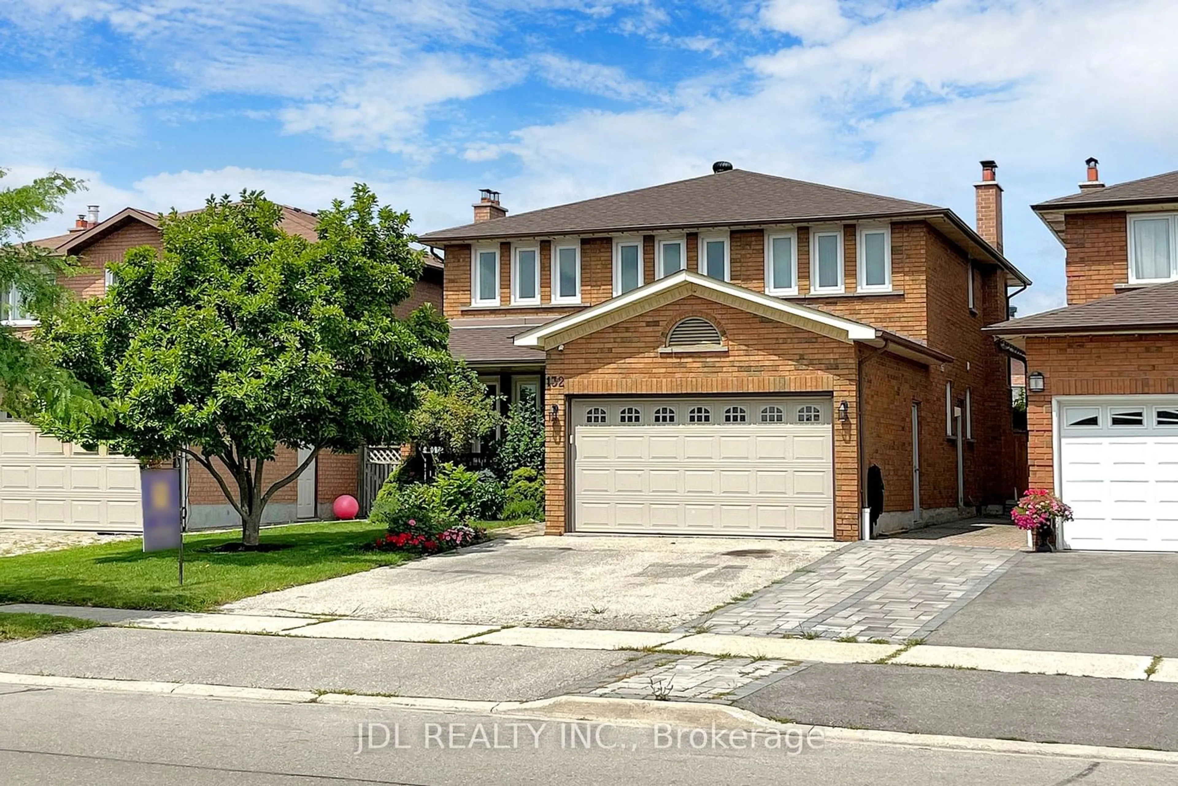 Frontside or backside of a home, the street view for 132 Belview Ave, Vaughan Ontario L4L 5N8