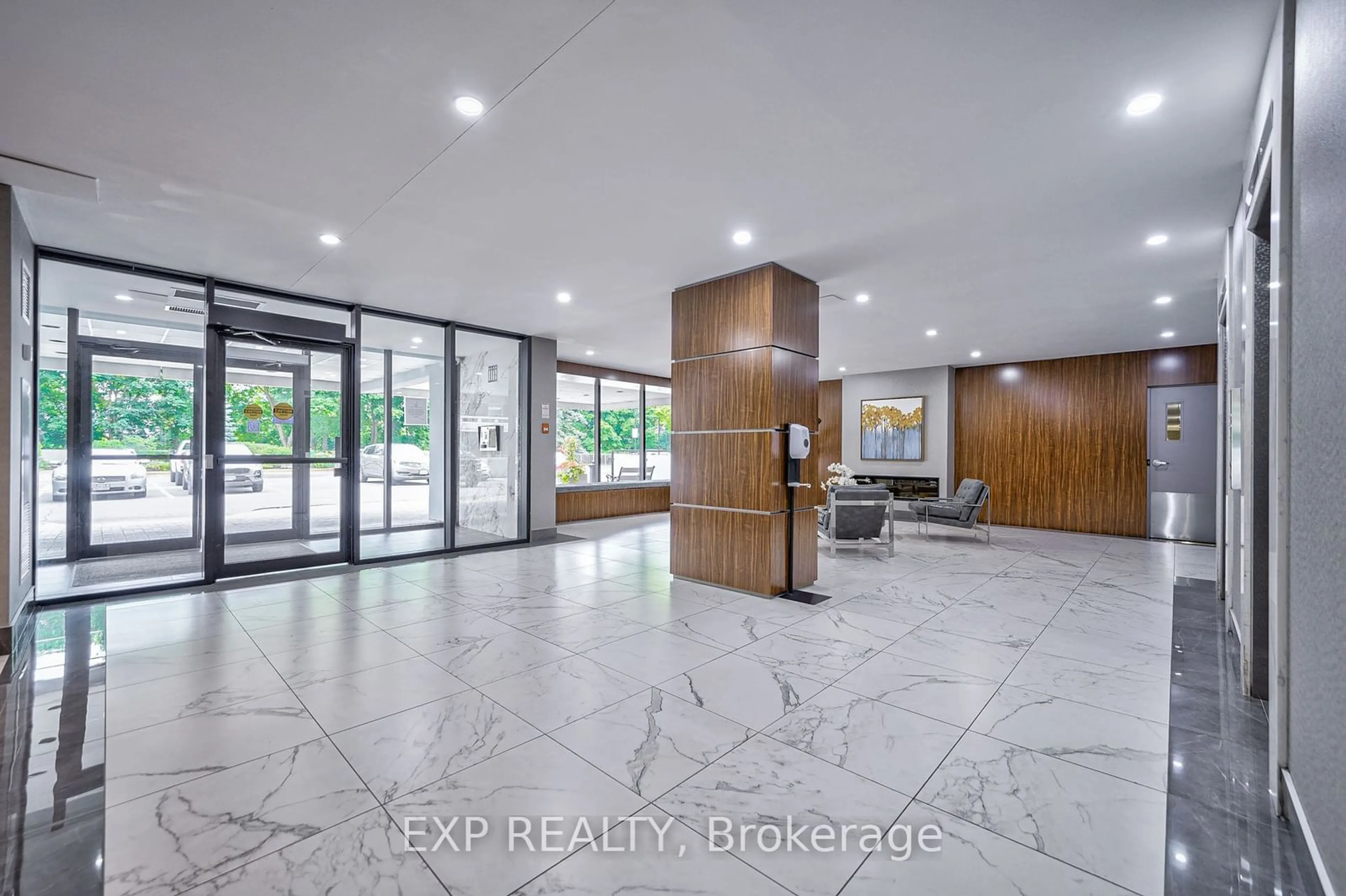 Indoor lobby, unknown floor for 60 Inverlochy Blvd #401, Markham Ontario L3T 4T7