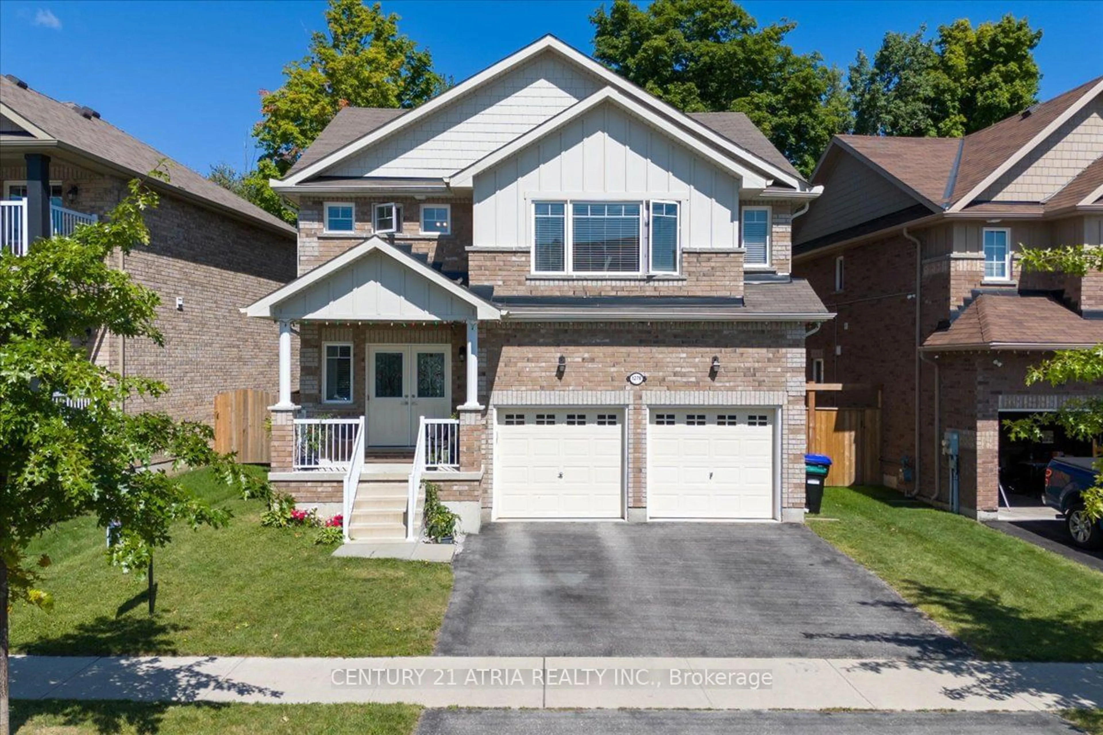 Frontside or backside of a home, the street view for 1270 Leslie Dr, Innisfil Ontario L9S 0L2