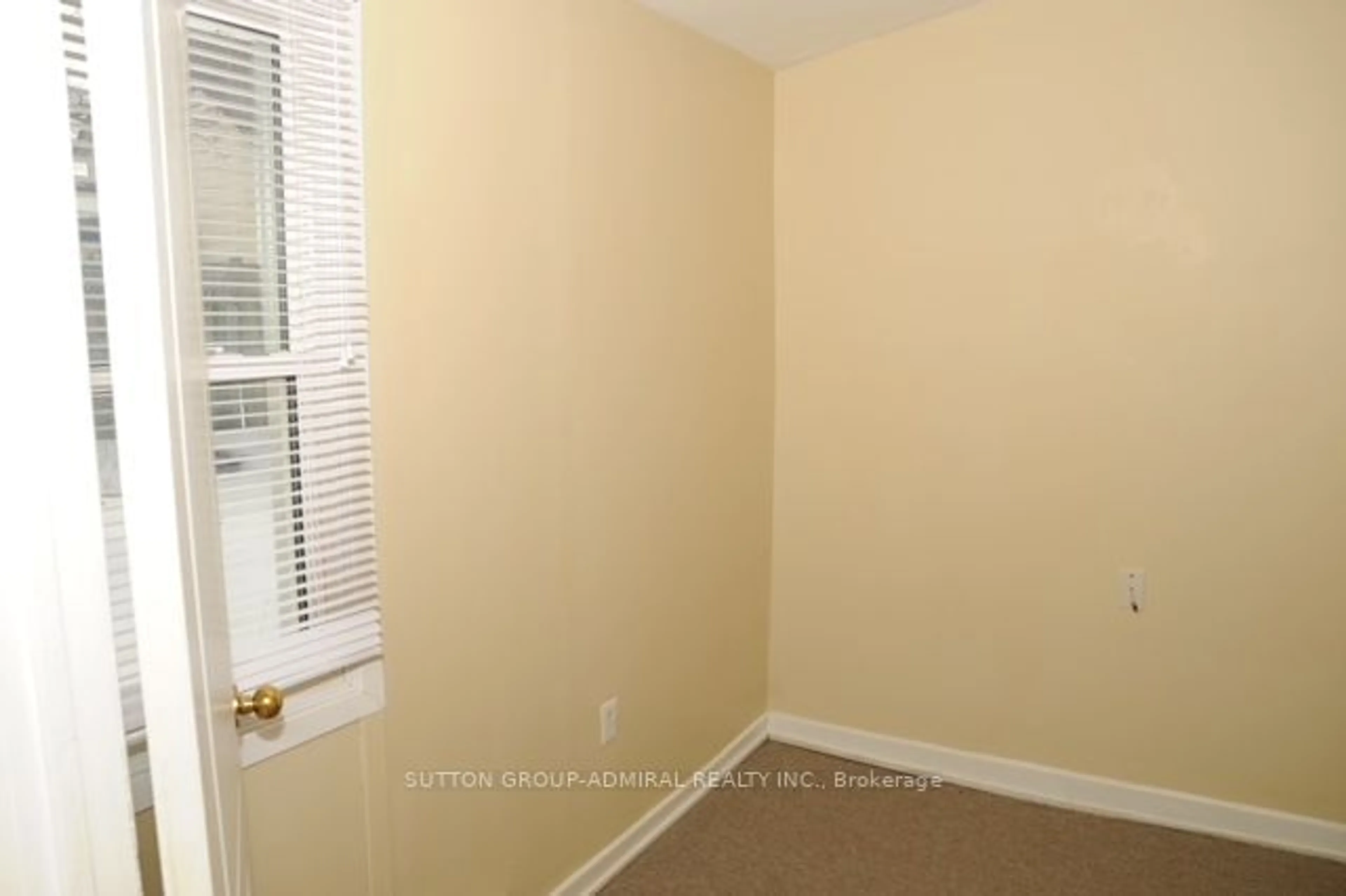 A pic of a room, unknown floor for 32-34 Superior St, Newmarket Ontario L3Y 3X3