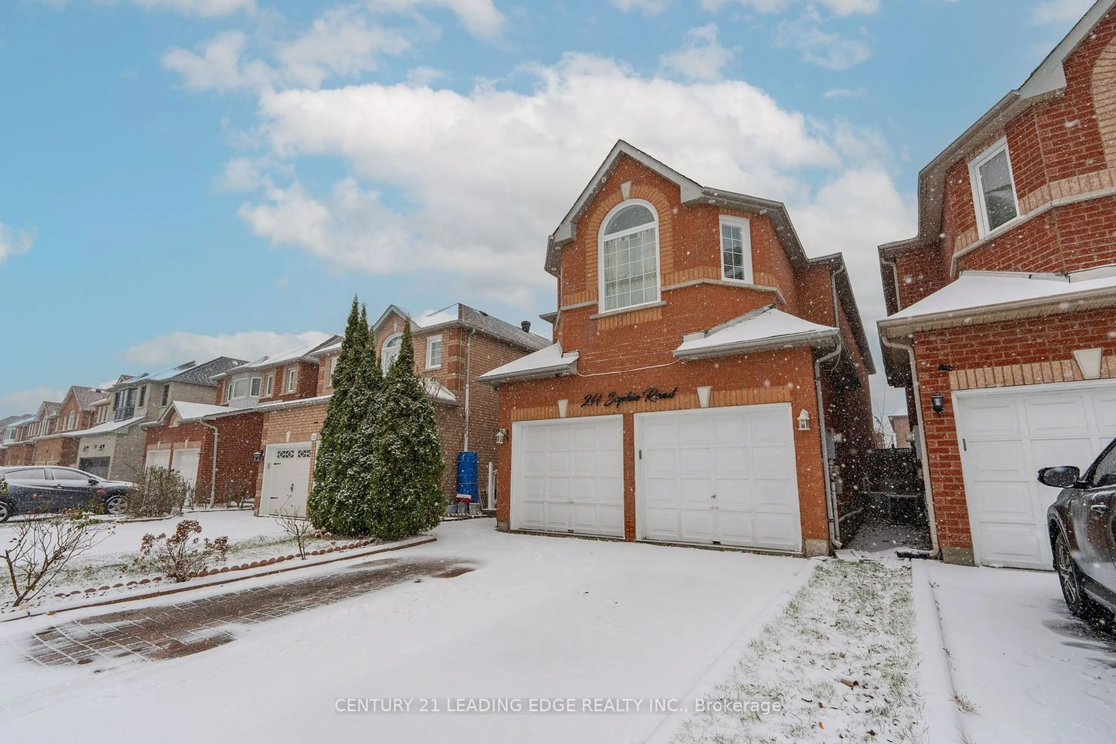 Frontside or backside of a home, the street view for 211 Sophia Rd, Markham Ontario L3S 4C5