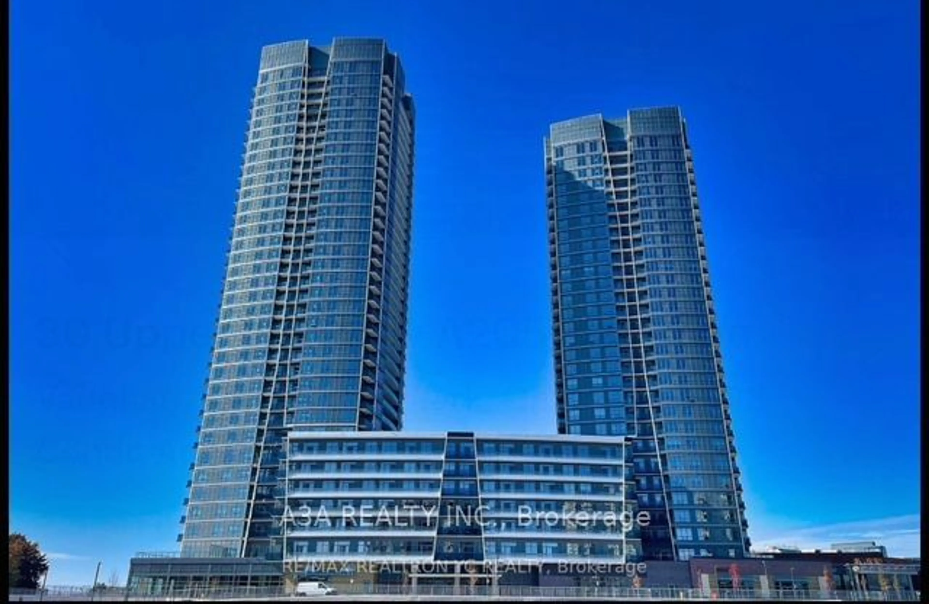 A pic from exterior of the house or condo, the view of city buildings for 50 Upper Mall Way #B-2111, Vaughan Ontario L4J 0L8