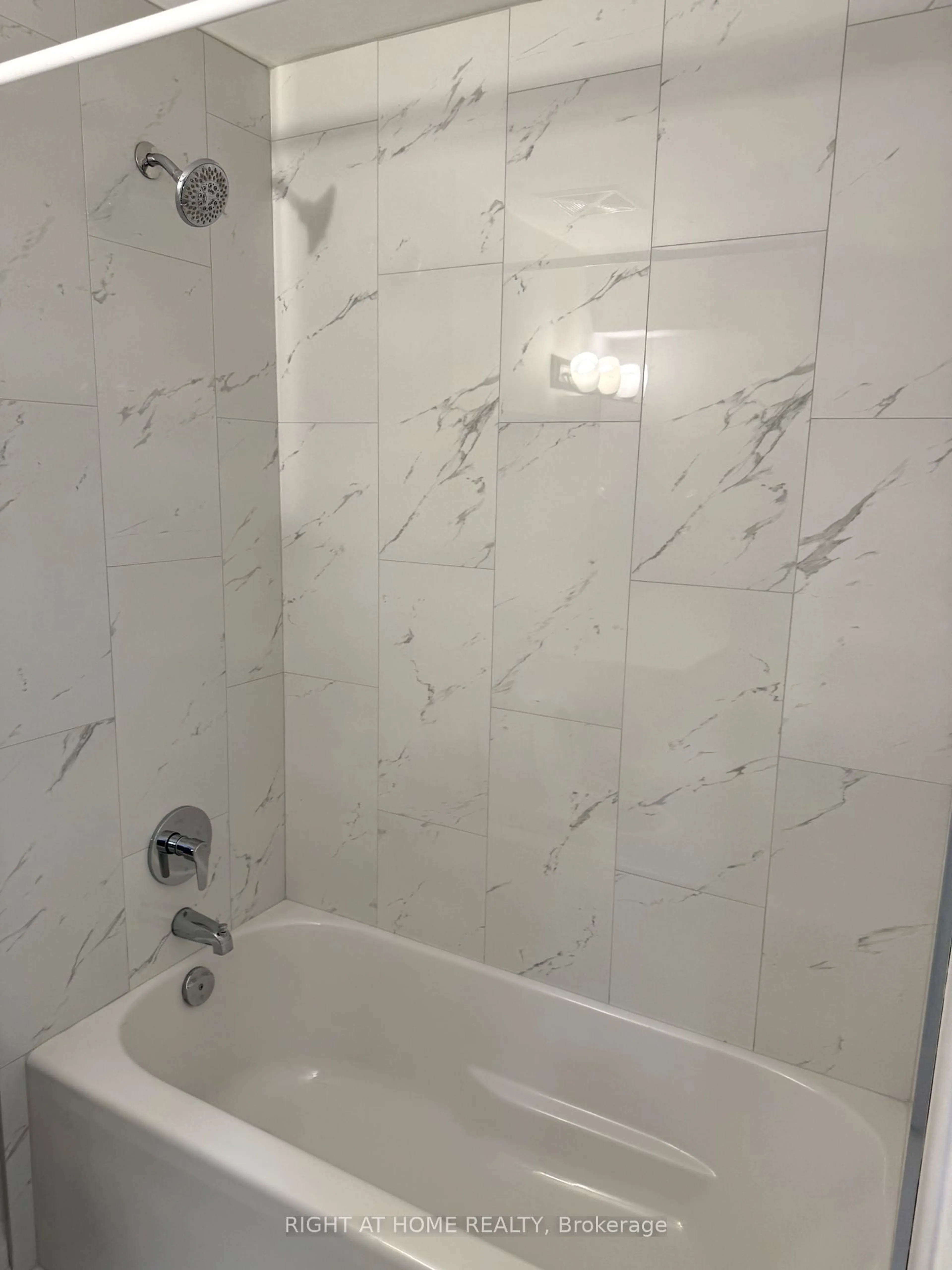 Bathroom, ceramic floors for 5309 Highway 7 #702, Vaughan Ontario L4L 1T3