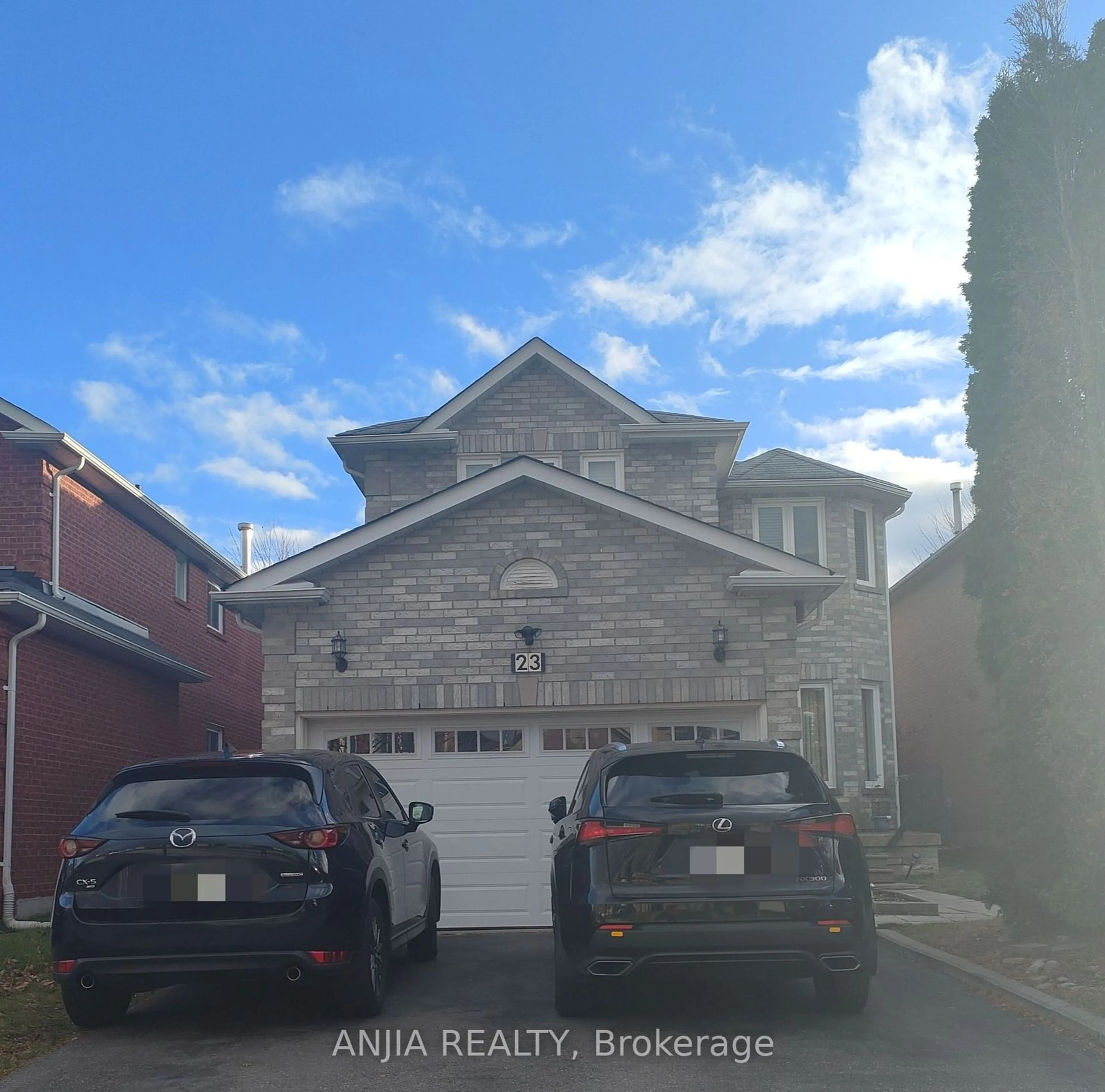 Frontside or backside of a home, the street view for 23 Springer Dr, Richmond Hill Ontario L4C 0E9