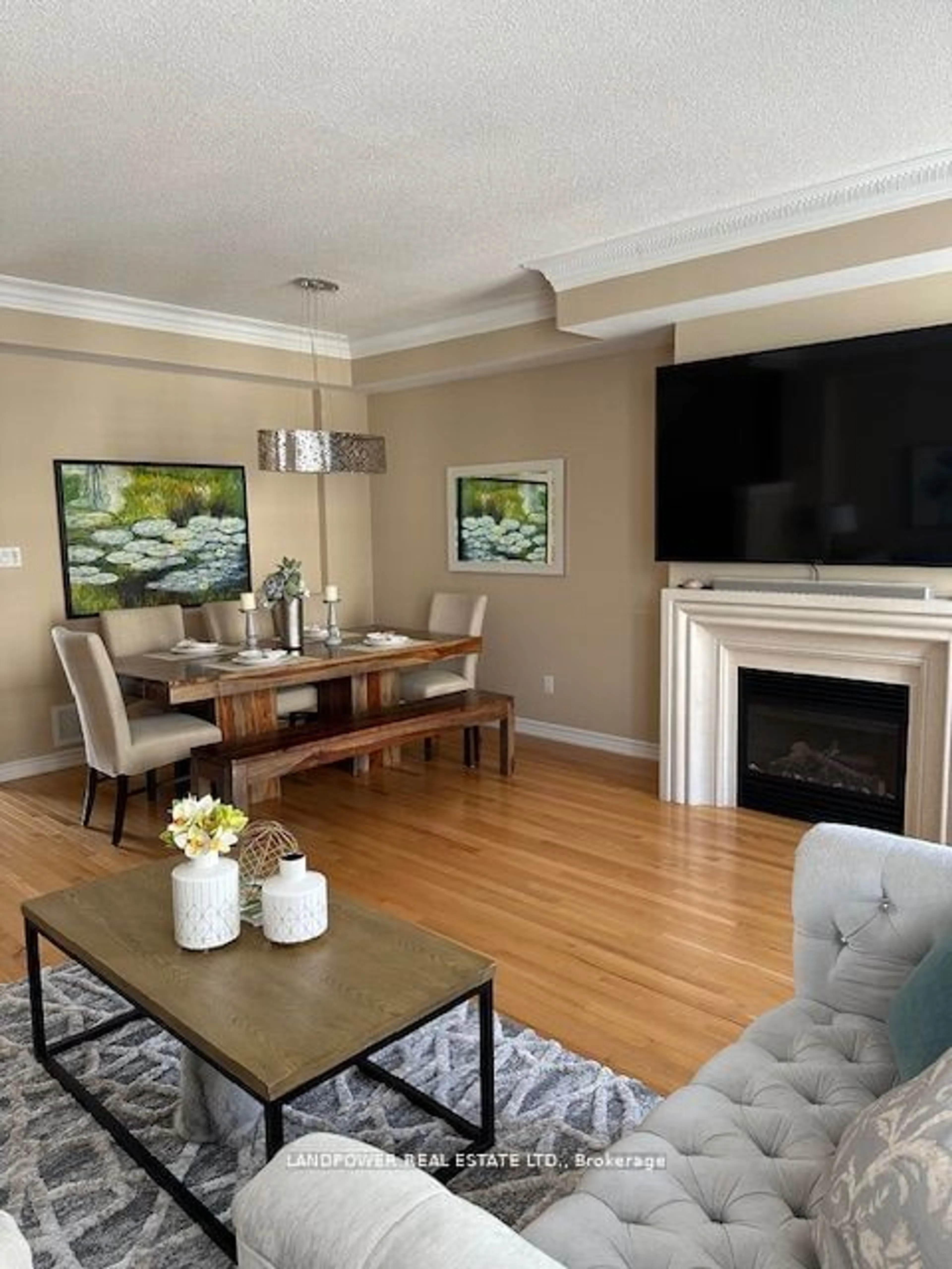 Living room, wood floors for 9 Ruskov Lane, Markham Ontario L6C 0P1