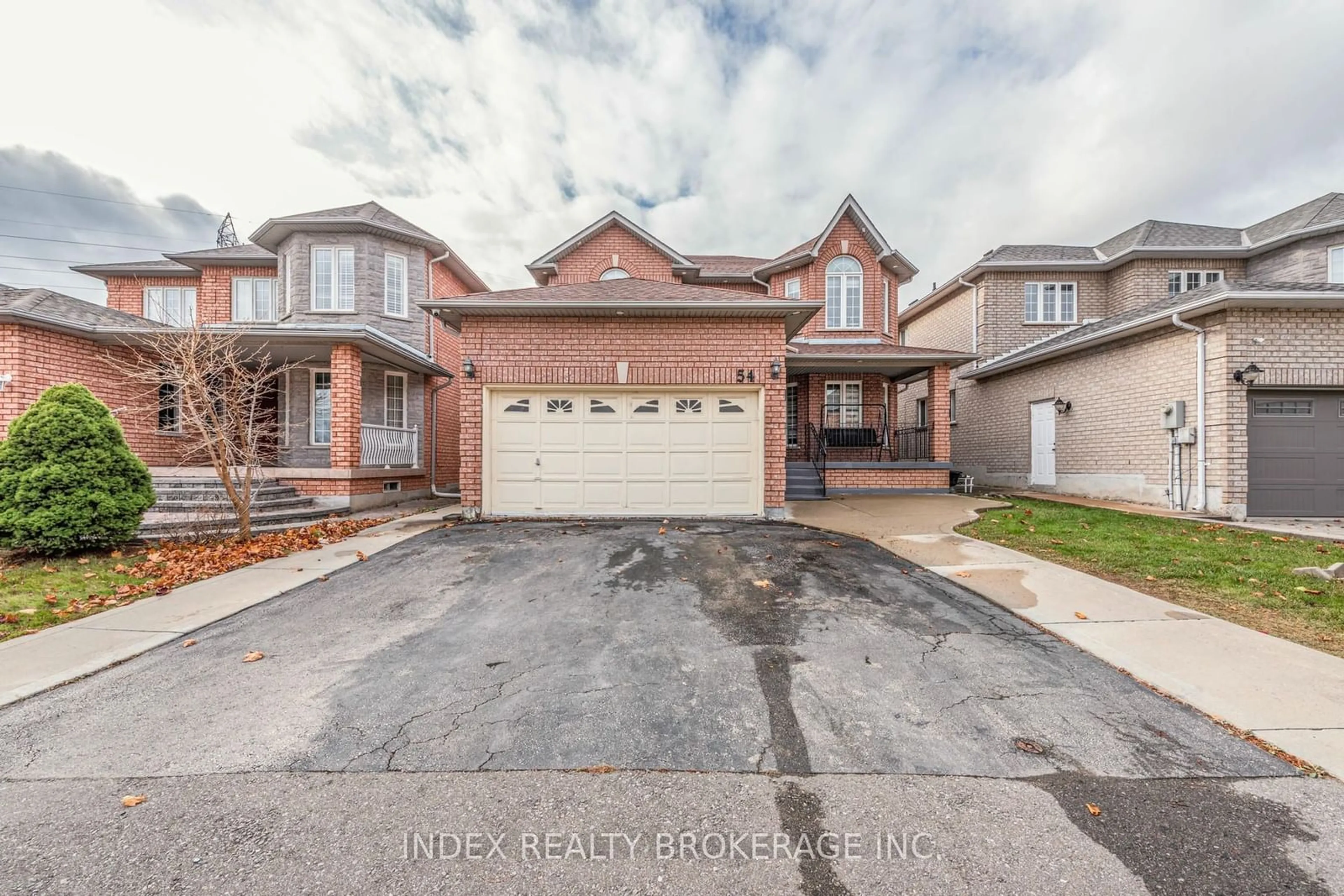 A pic from exterior of the house or condo, the street view for 54 Brasswinds Crt, Vaughan Ontario L4L 9C6