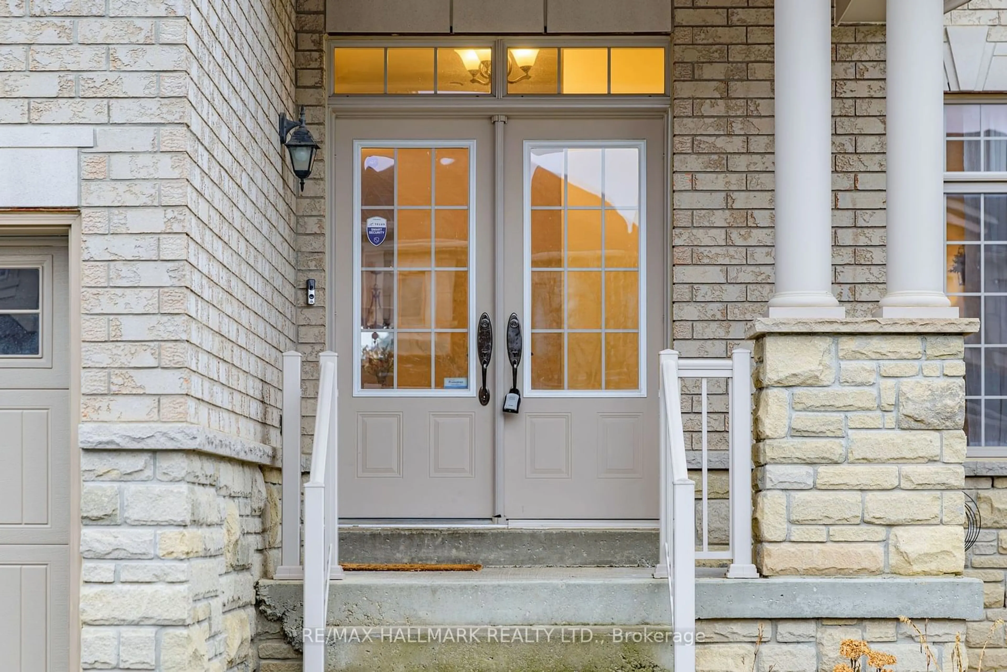 Indoor entryway for 47 Rossini Dr, Richmond Hill Ontario L4E 2Z2