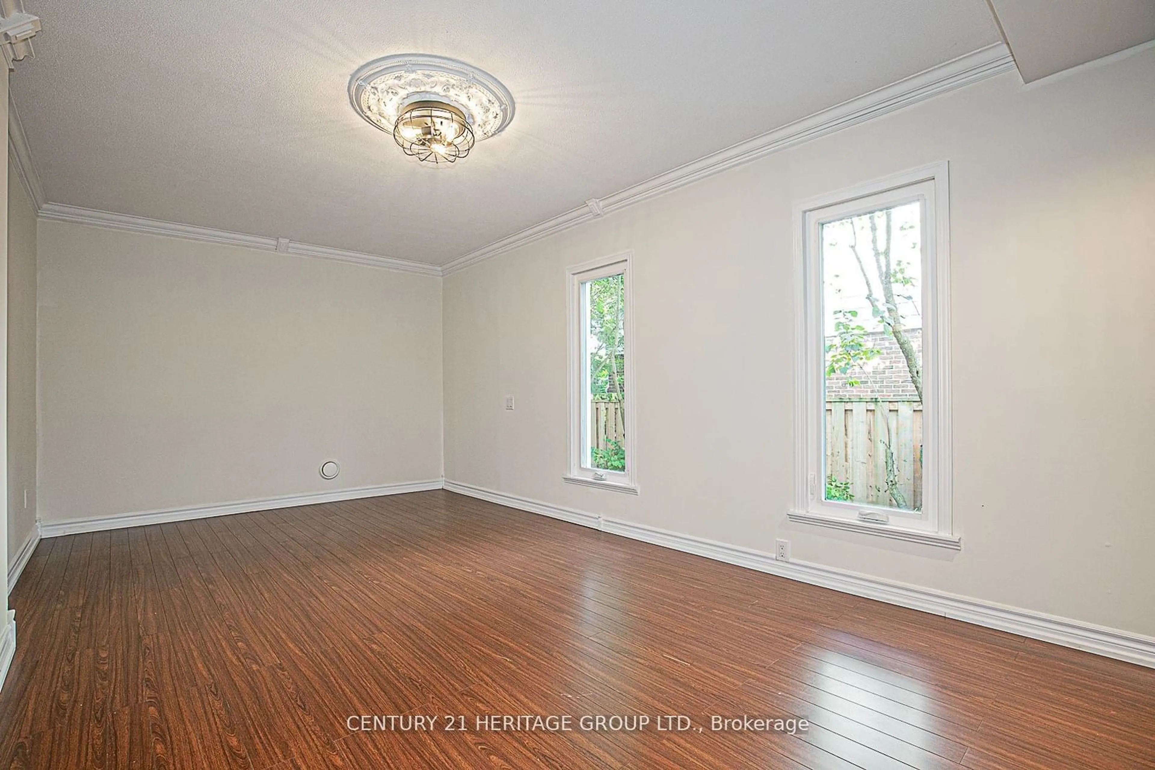 A pic of a room, wood floors for 44 Royal Orchard Blvd, Markham Ontario L3T 3C5