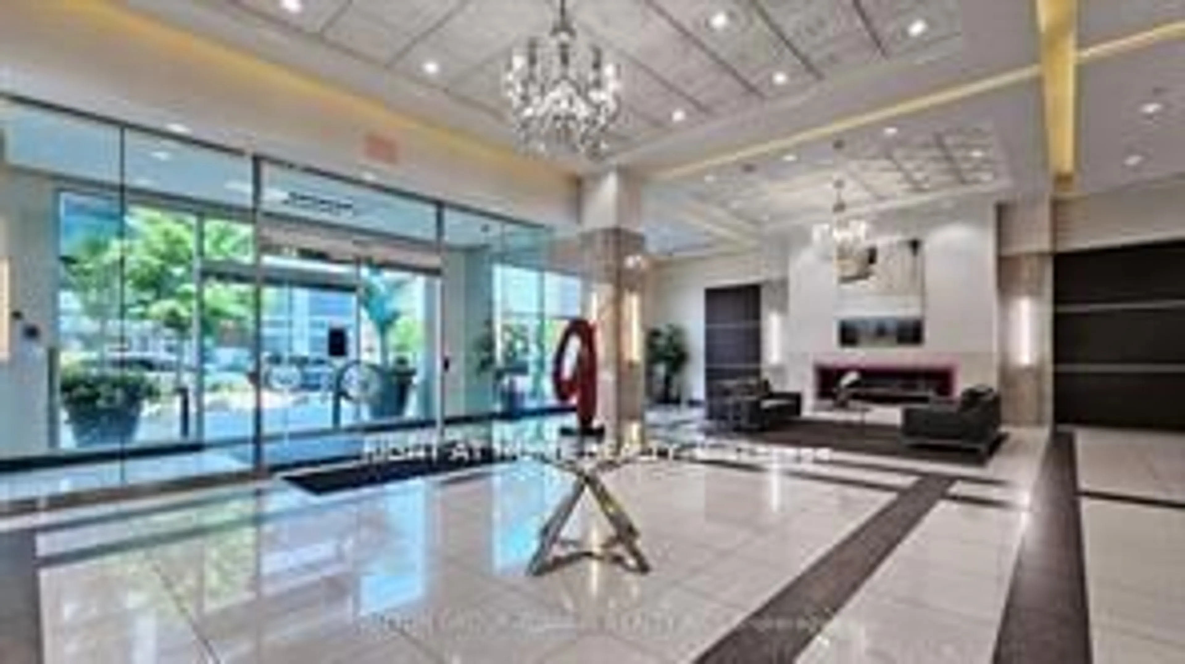 Indoor lobby, ceramic floors for 7171 Yonge St #LPH3-05, Markham Ontario L3T 0C5