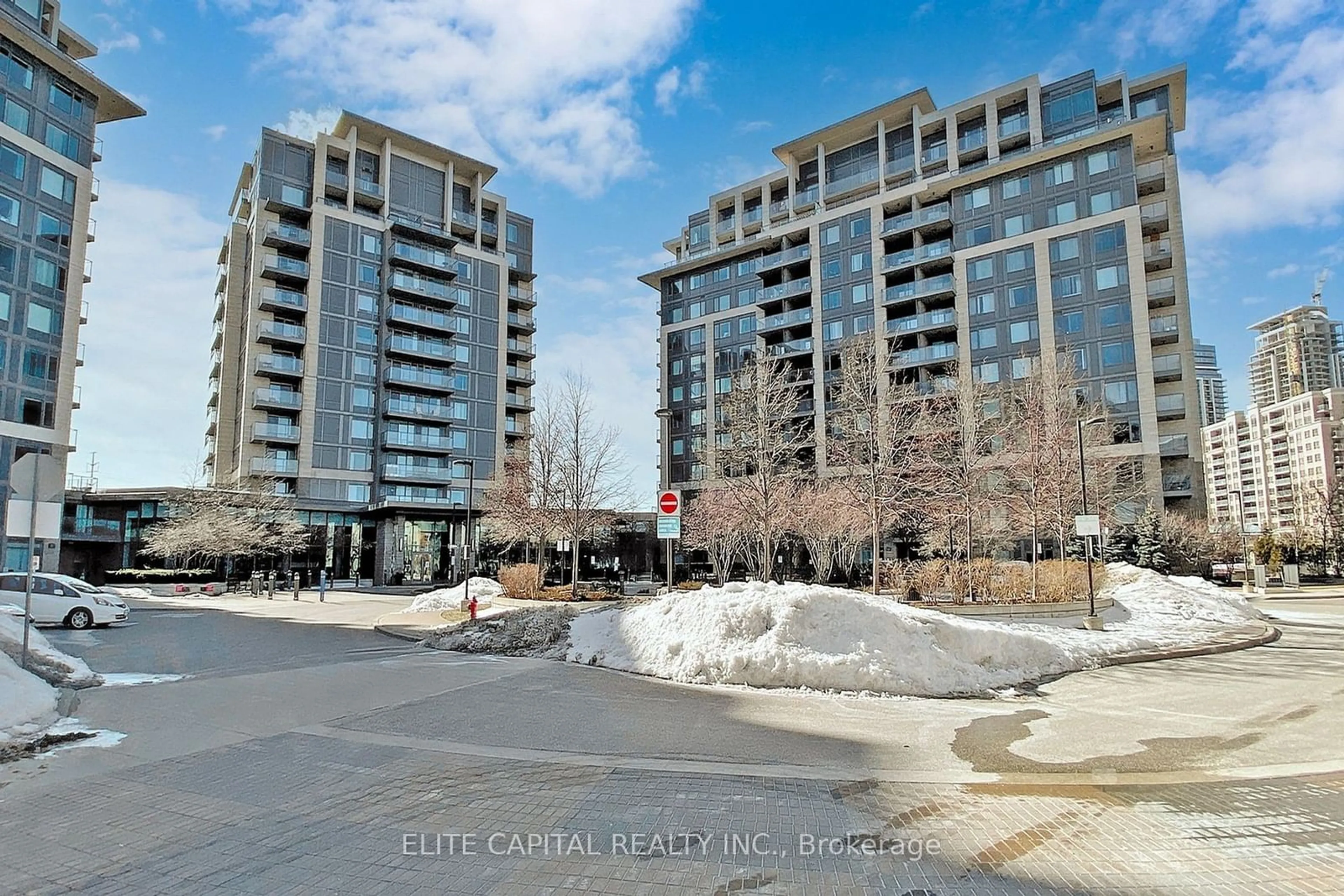 A pic from exterior of the house or condo, the front or back of building for 233 South Park Rd #805, Markham Ontario L3T 0B3