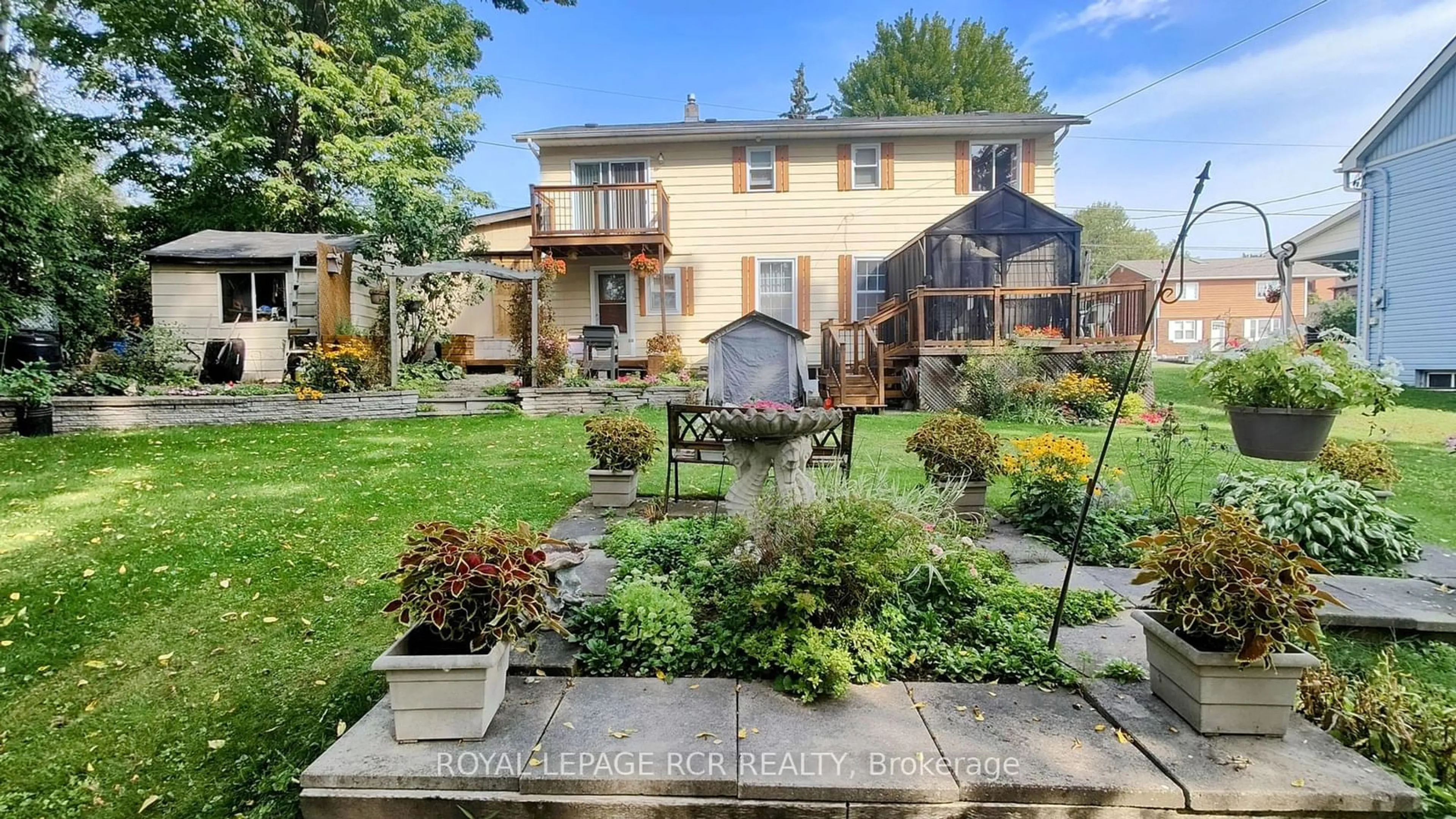 Patio, the fenced backyard for 68 Frederick St, Bradford West Gwillimbury Ontario L3Z 2B9