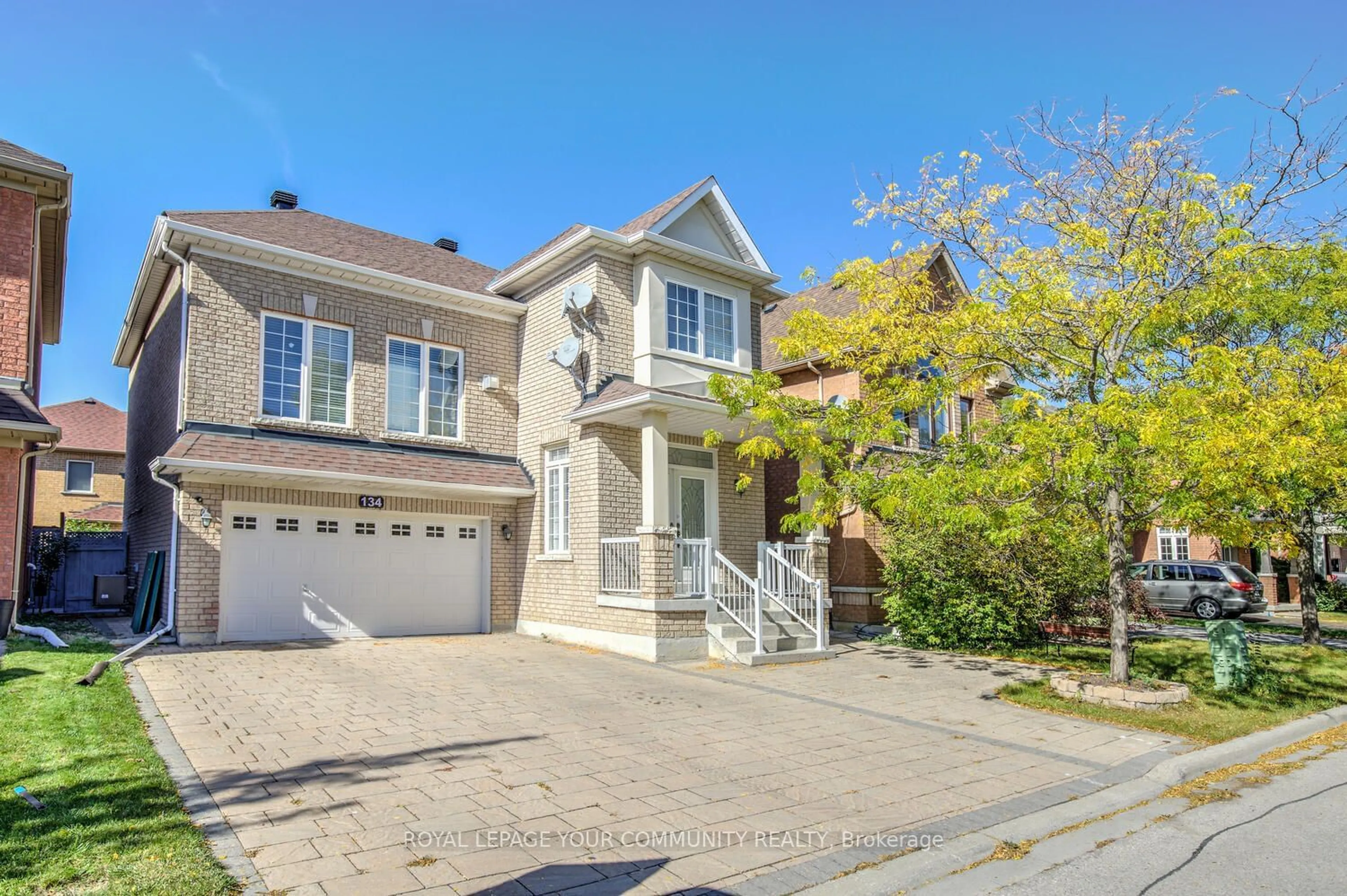 A pic from exterior of the house or condo, the street view for 134 Huntingfield St, Vaughan Ontario L4K 5S5