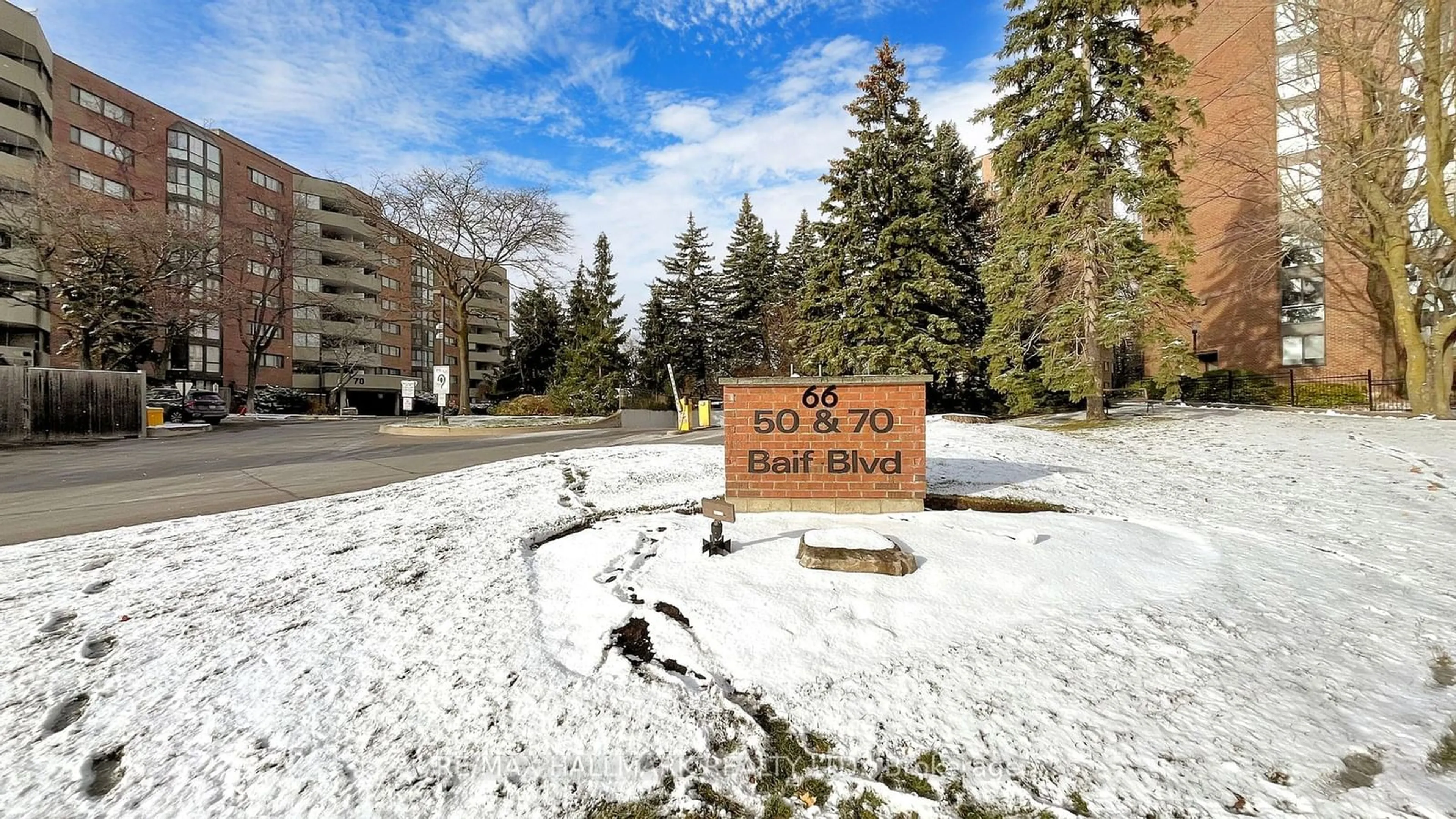 A pic from exterior of the house or condo, the street view for 50 Baif Blvd #702, Richmond Hill Ontario L4C 5L1