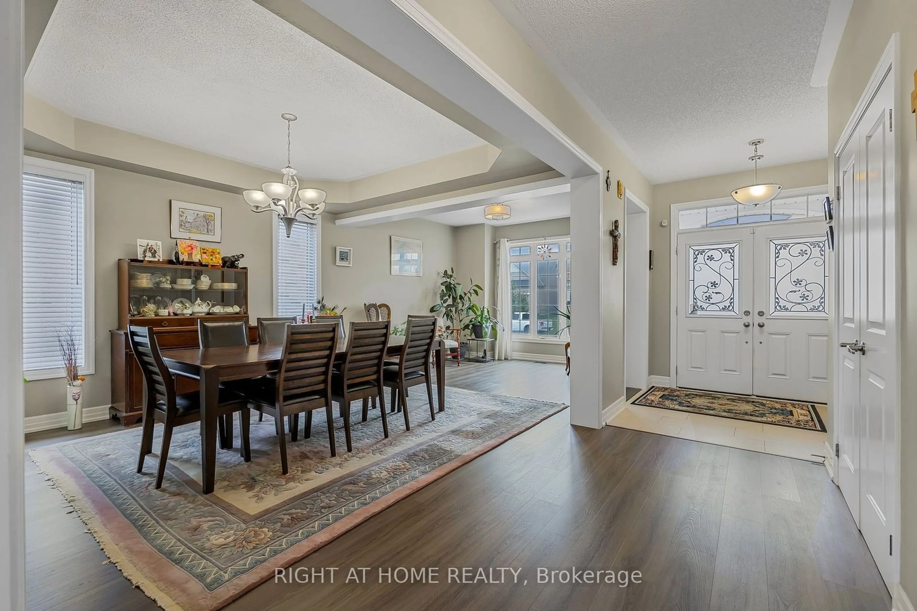 Dining room, wood floors for 80 Mount Cres, Essa Ontario L3W 0N2