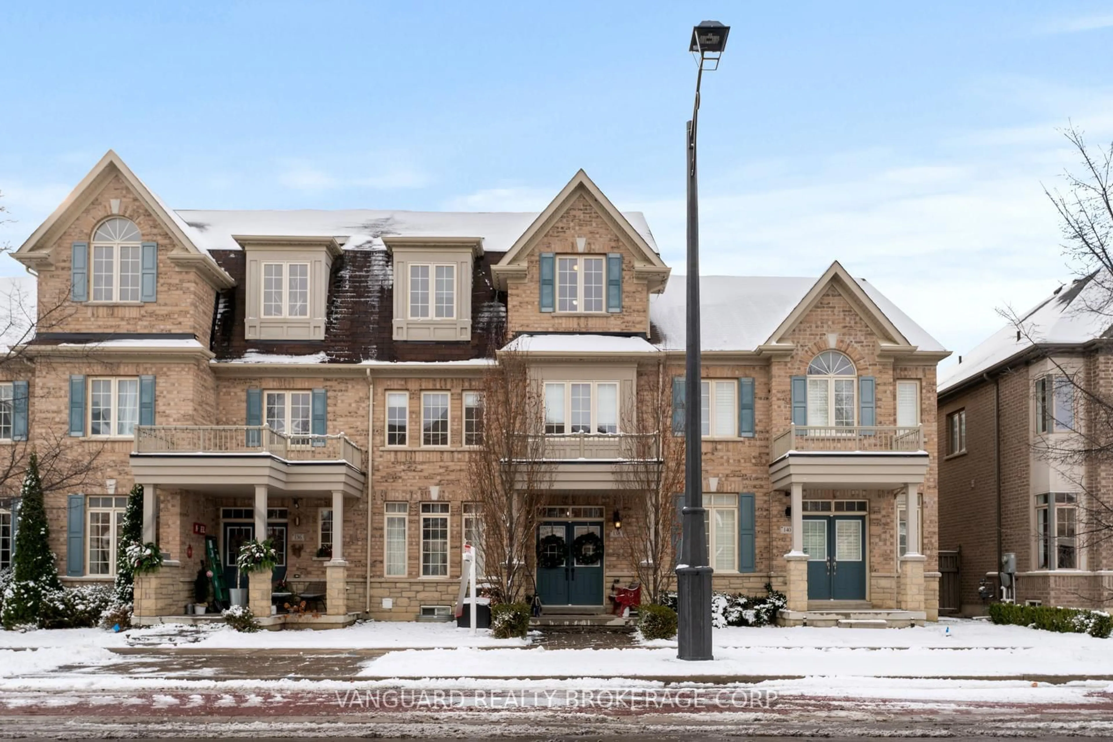 A pic from exterior of the house or condo, the street view for 138 Barons St, Vaughan Ontario L4H 3N5