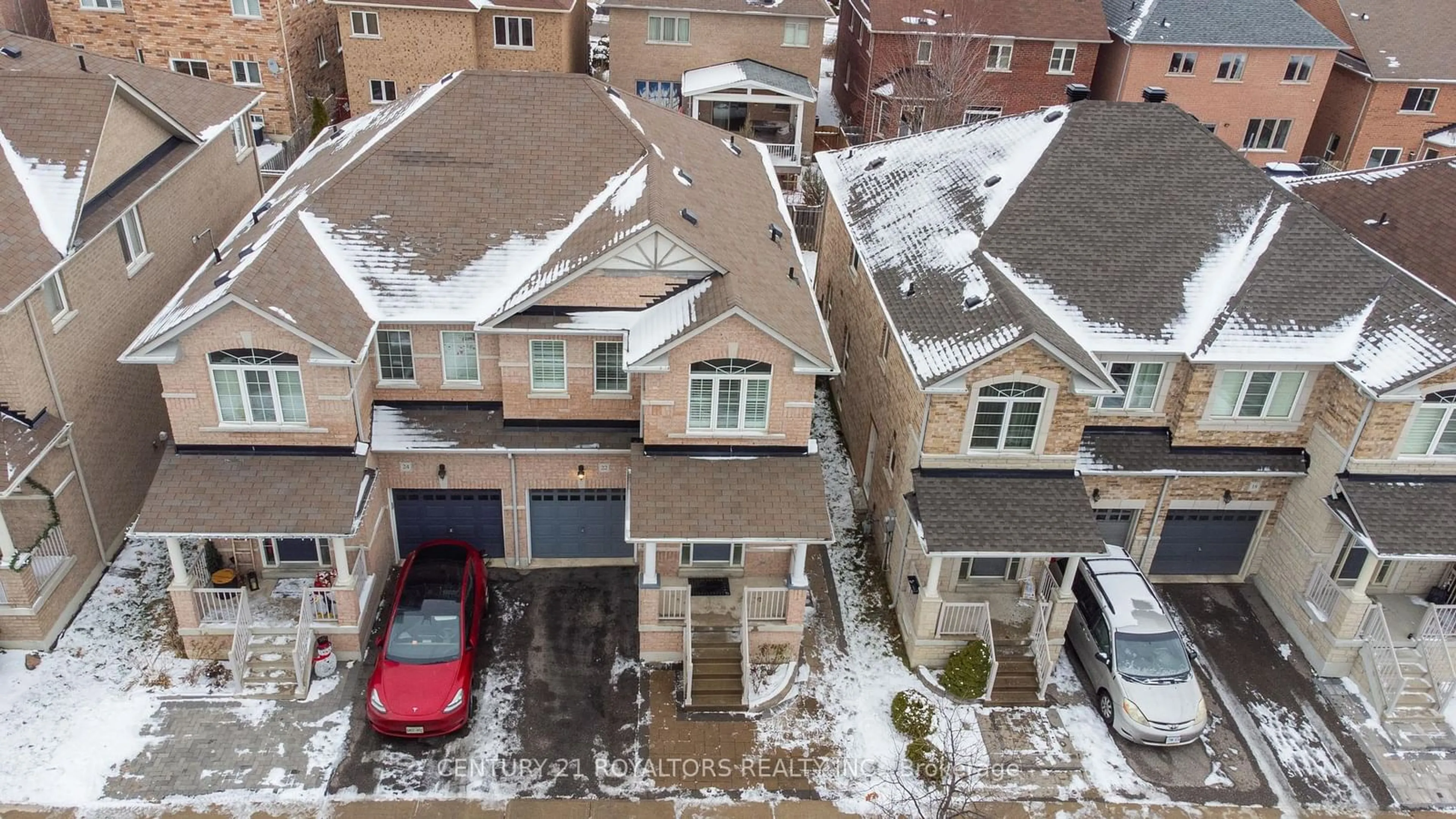 A pic from exterior of the house or condo, the street view for 22 Peppertree Lane, Whitchurch-Stouffville Ontario L4A 0M8