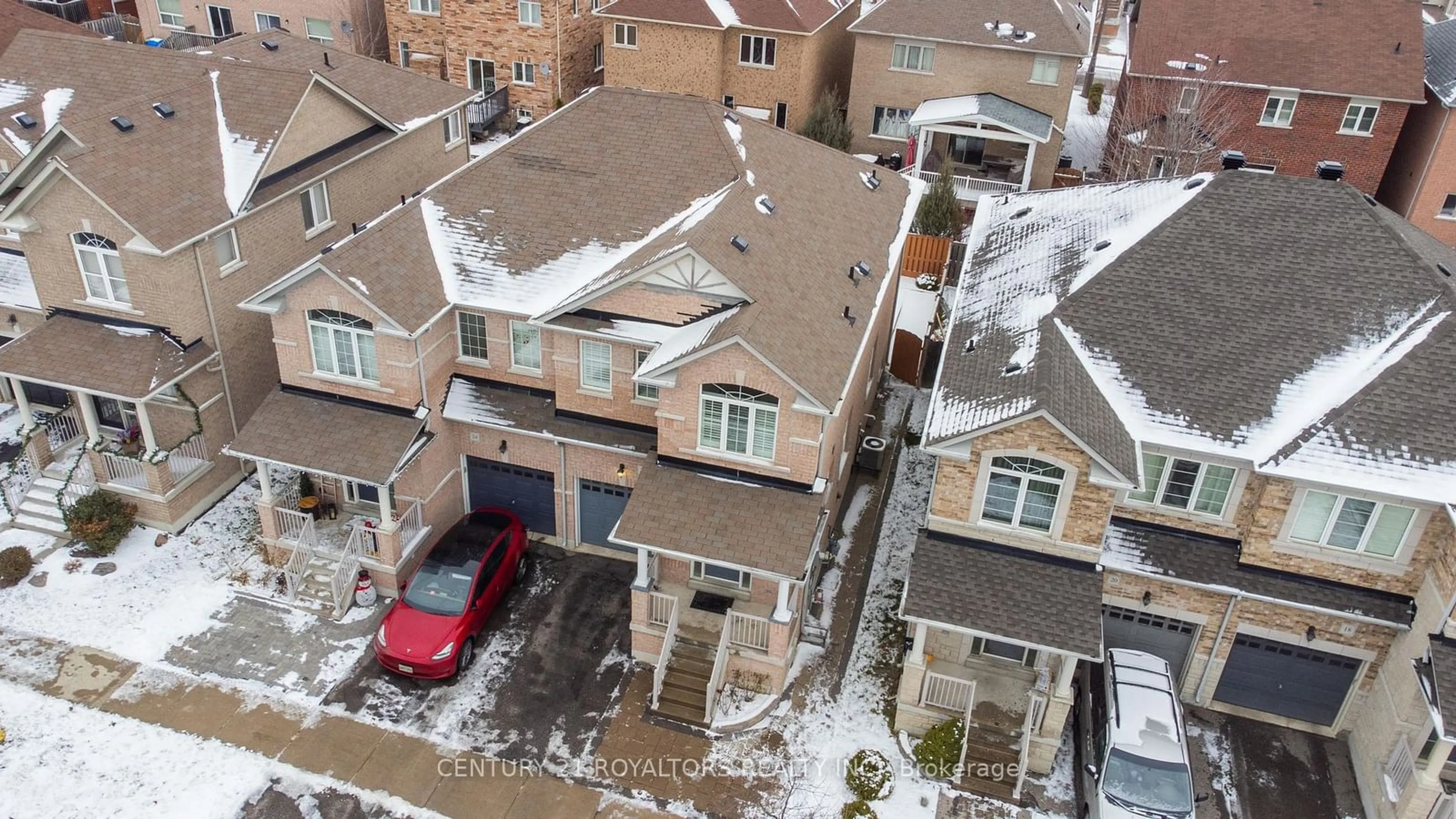 A pic from exterior of the house or condo, the street view for 22 Peppertree Lane, Whitchurch-Stouffville Ontario L4A 0M8