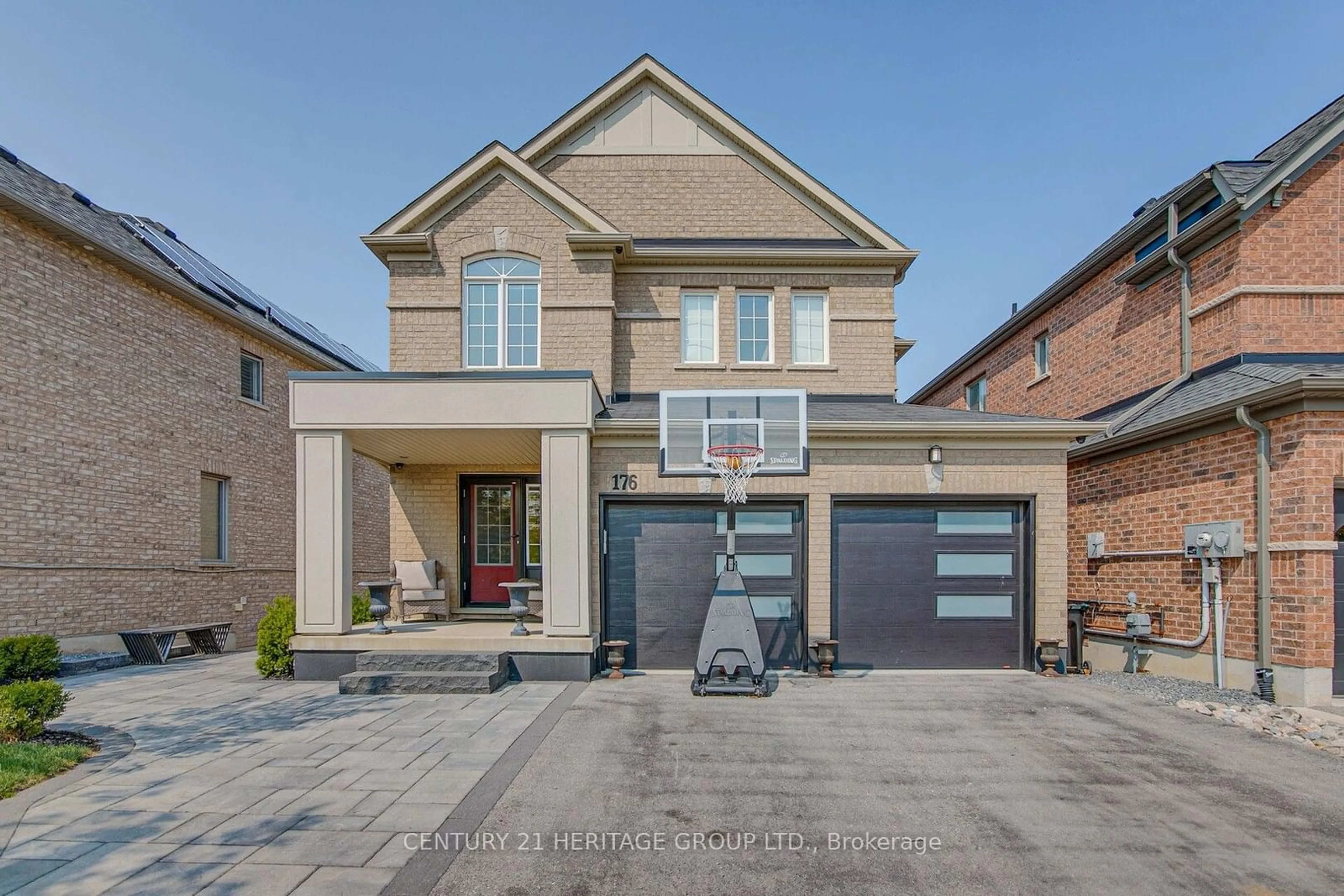 Home with brick exterior material for 176 Aishford Rd, Bradford West Gwillimbury Ontario L3Z 0P4