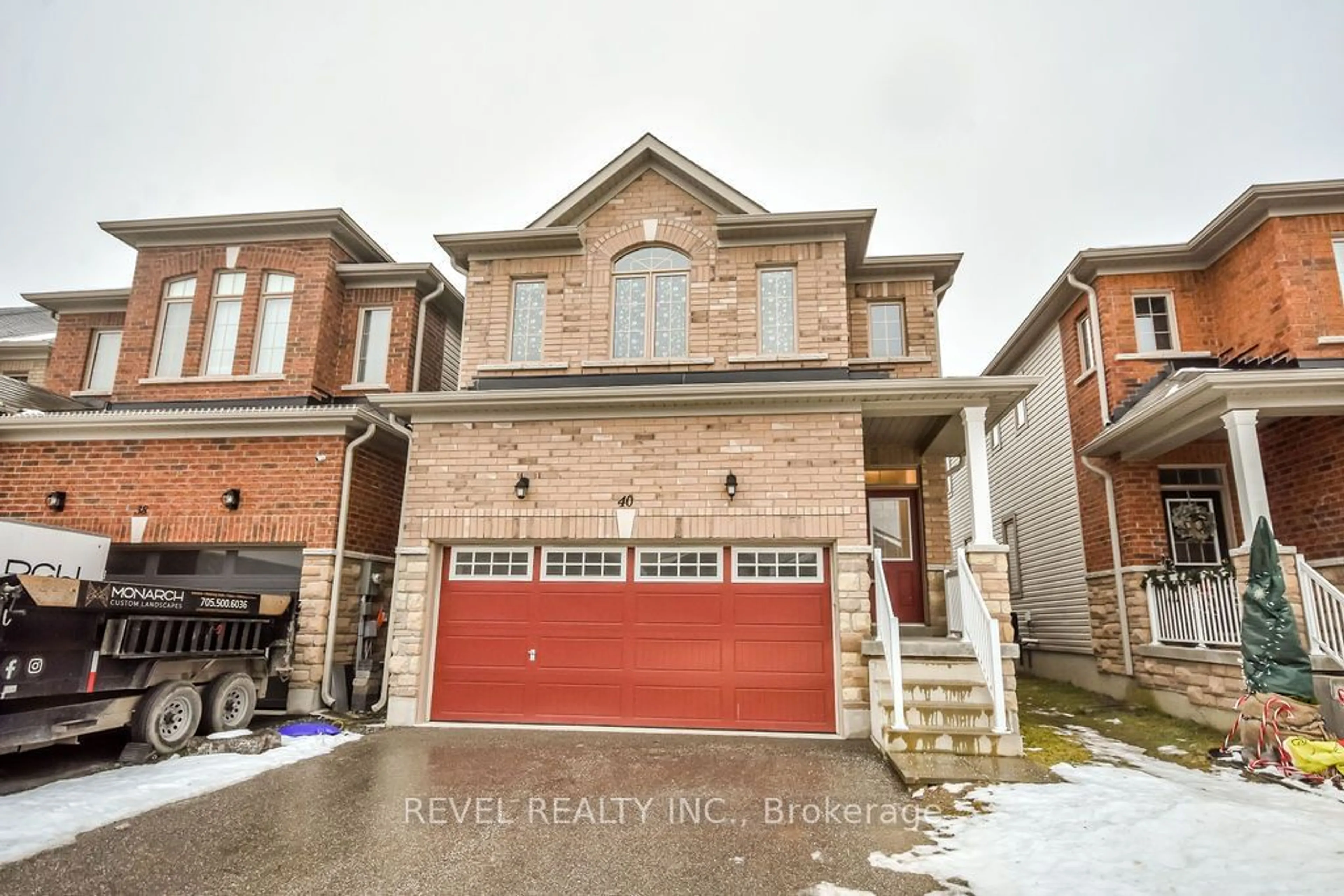 Home with brick exterior material for 40 Sasco Way, Essa Ontario L0M 1B4