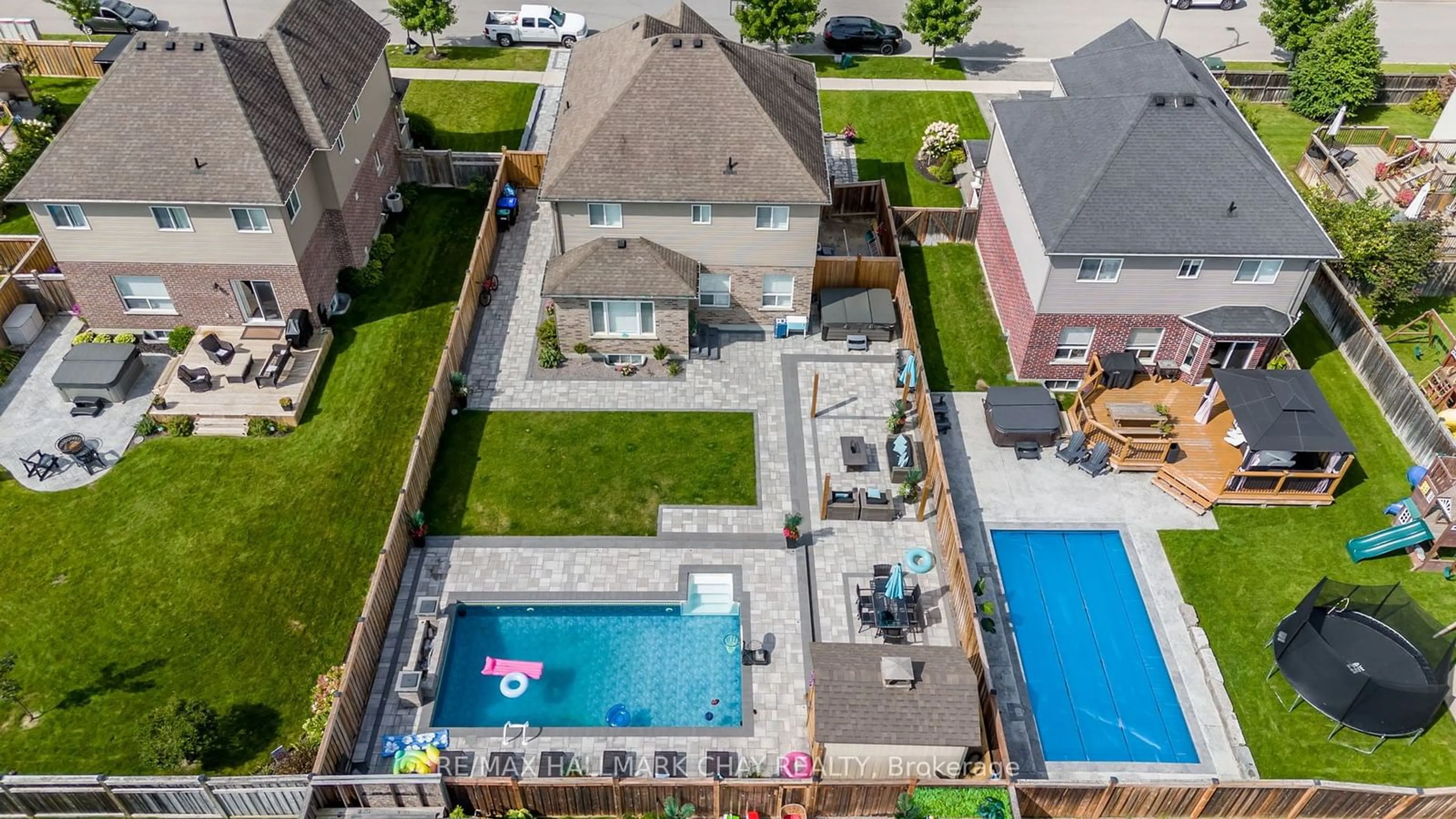 Indoor or outdoor pool for 59 Arnold Cres, Essa Ontario L0M 1B6