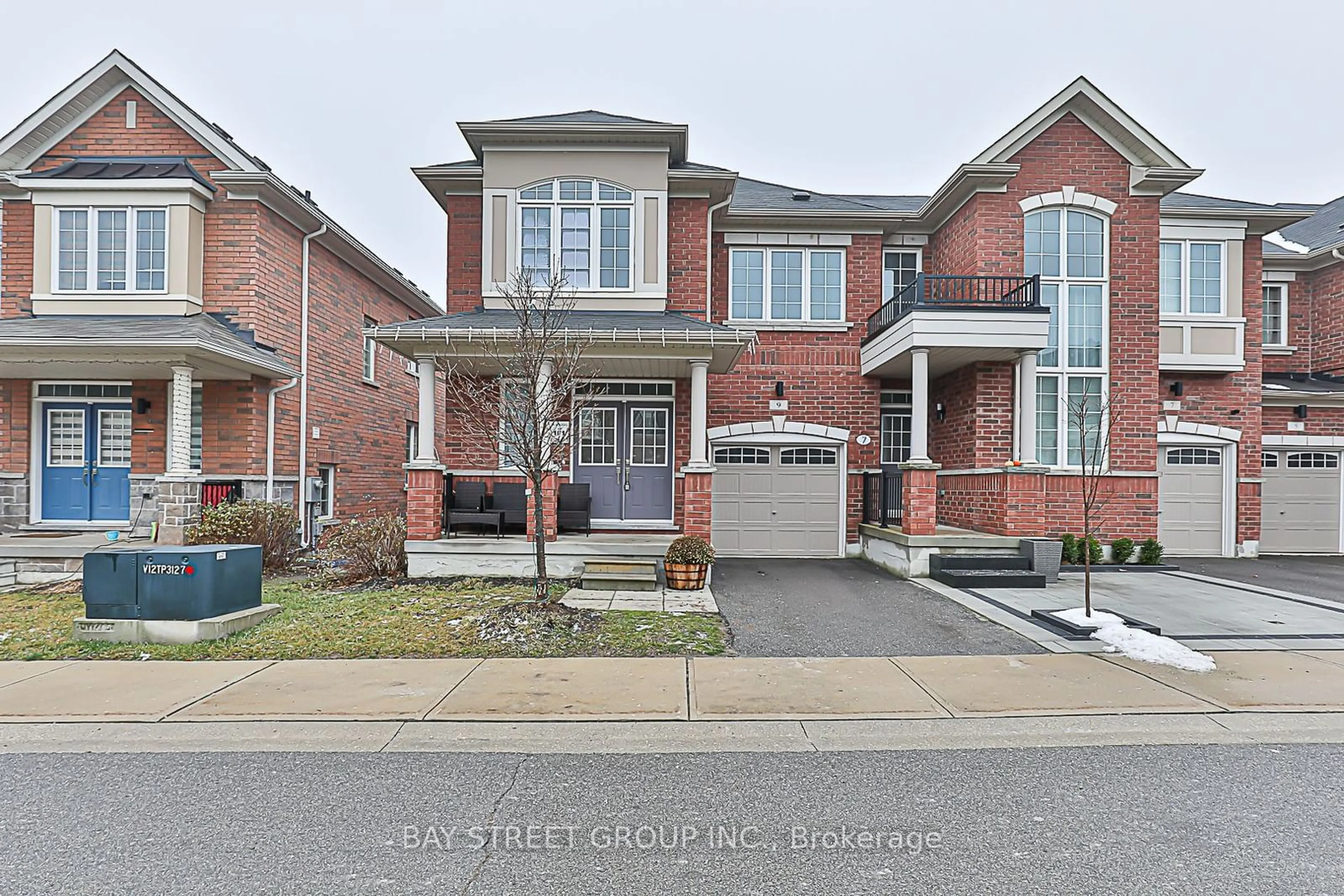 Home with brick exterior material, street for 9 Harcourt St, Vaughan Ontario L6A 4Y4