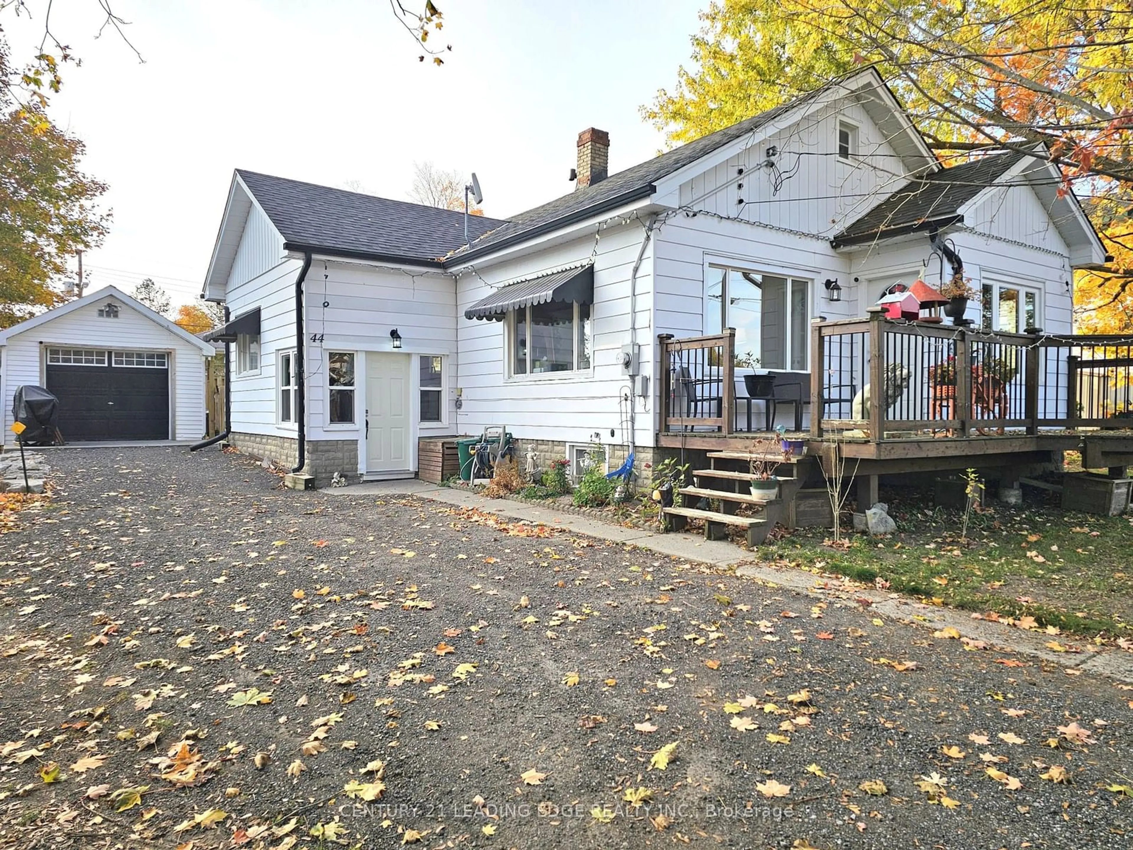 A pic from outside/outdoor area/front of a property/back of a property/a pic from drone, street for 44 Albert St, Brock Ontario L0C 1H0