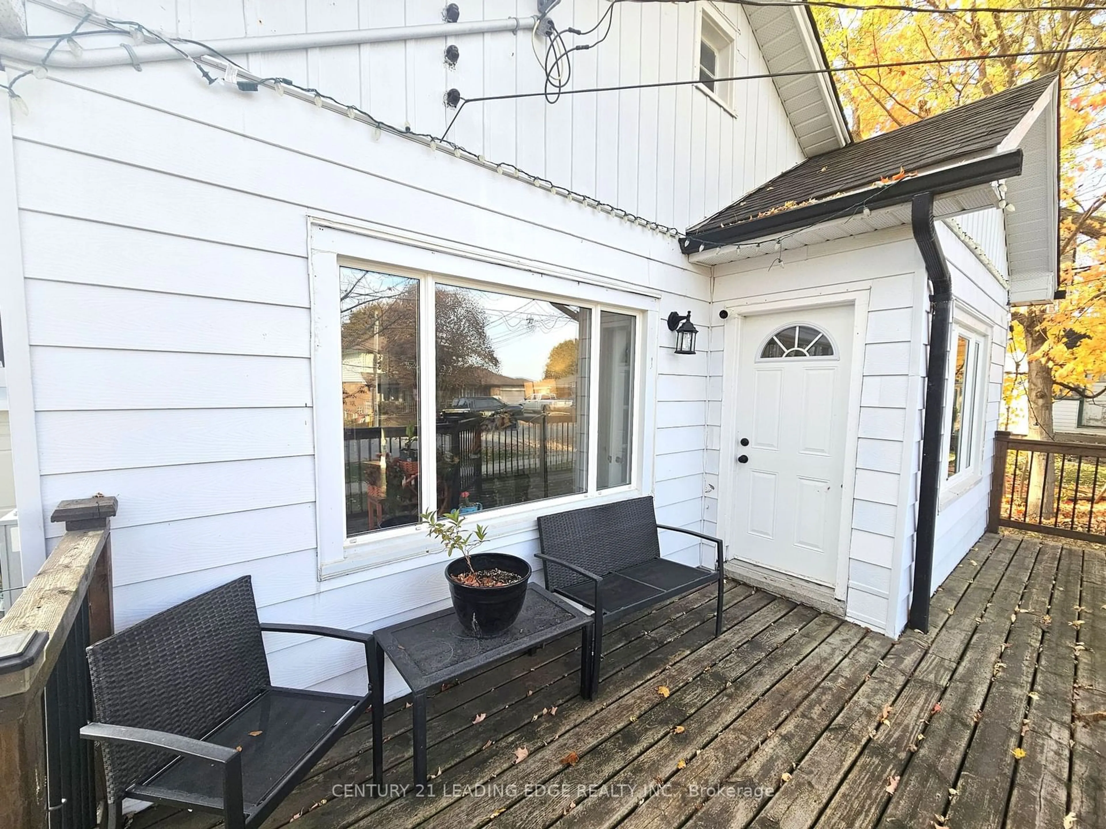 Patio, street for 44 Albert St, Brock Ontario L0C 1H0