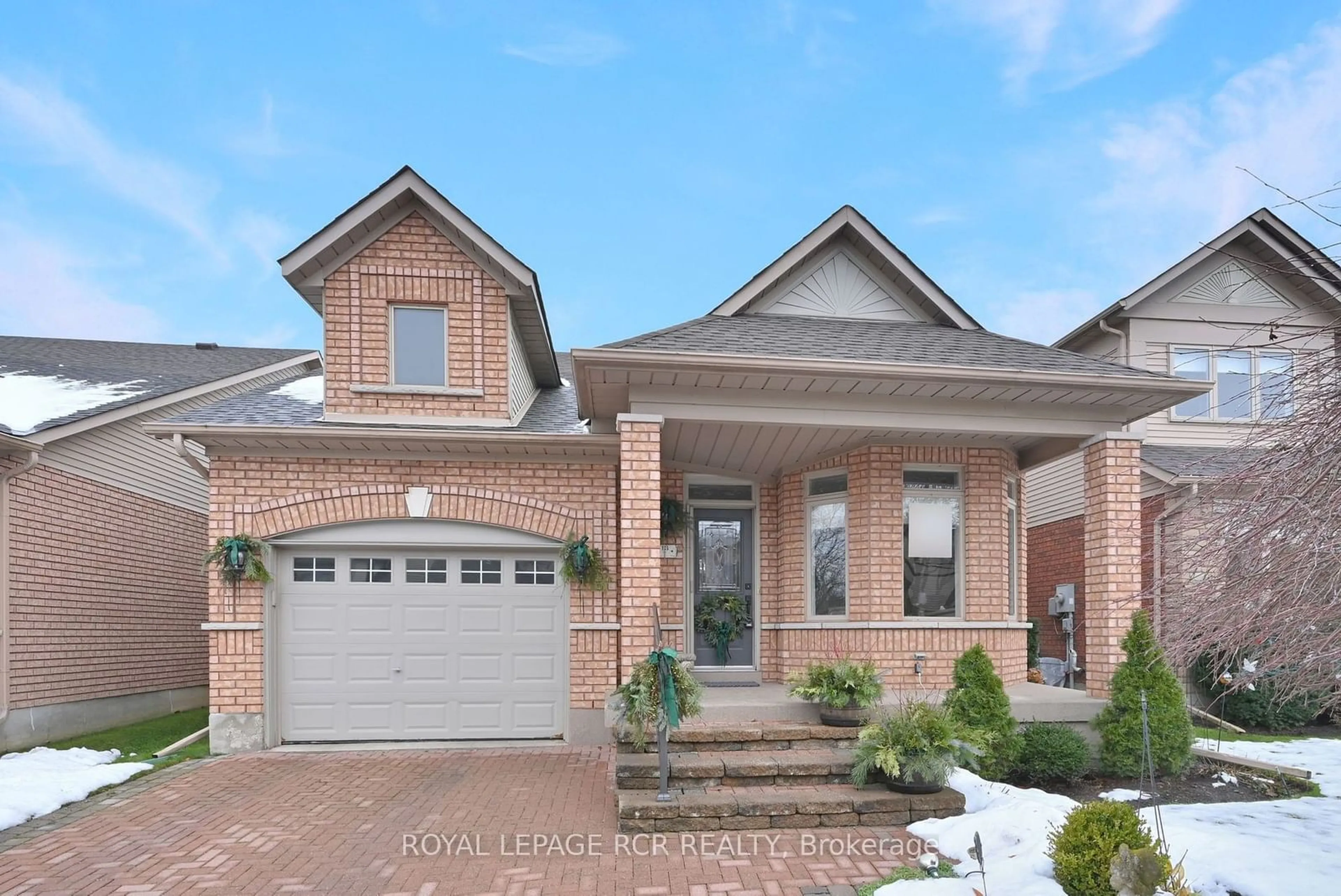 Home with brick exterior material, street for 13 Briar Gate Way, New Tecumseth Ontario L9R 2A6