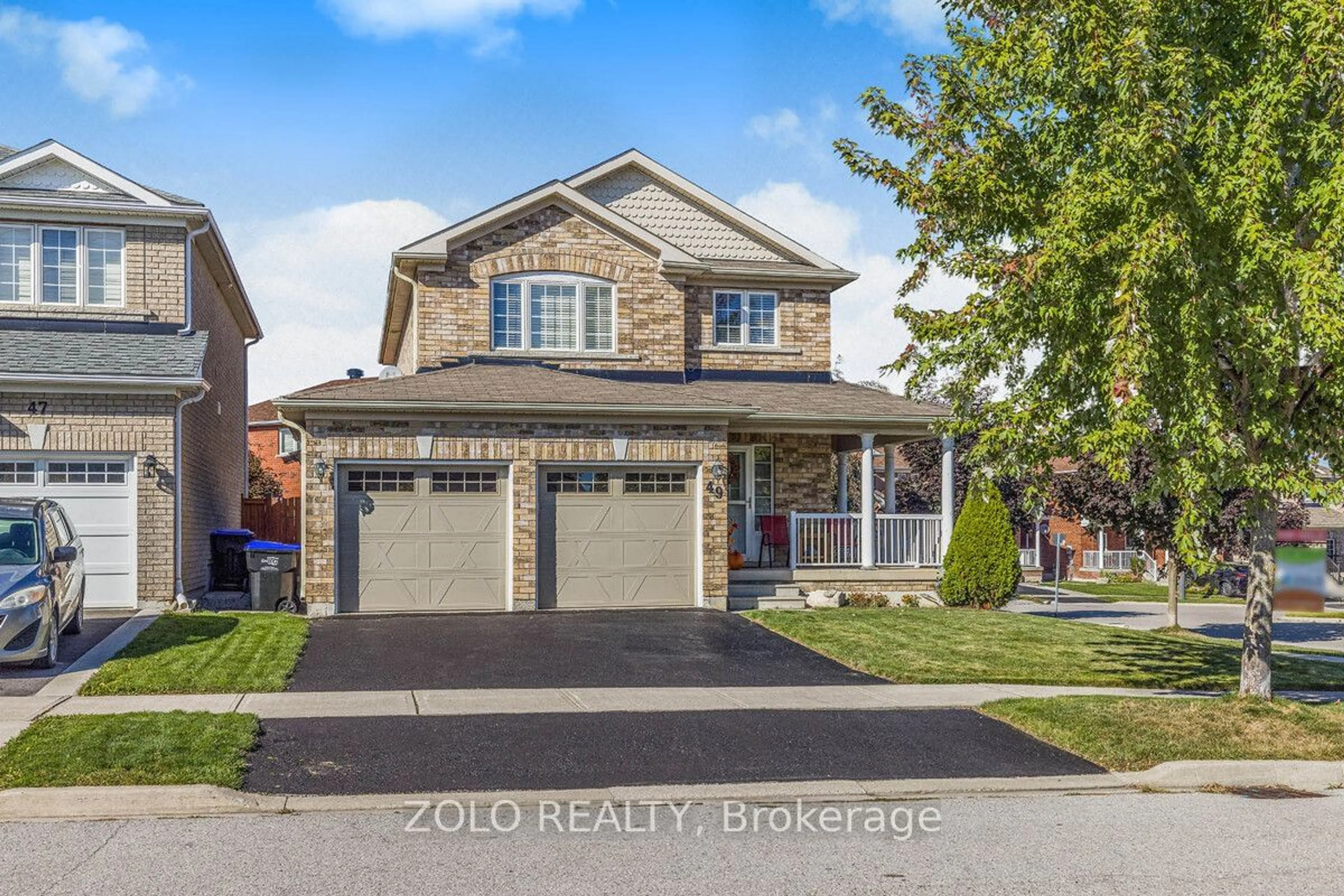 Home with brick exterior material, street for 49 Christina Cres, Bradford West Gwillimbury Ontario L3Z 0B1