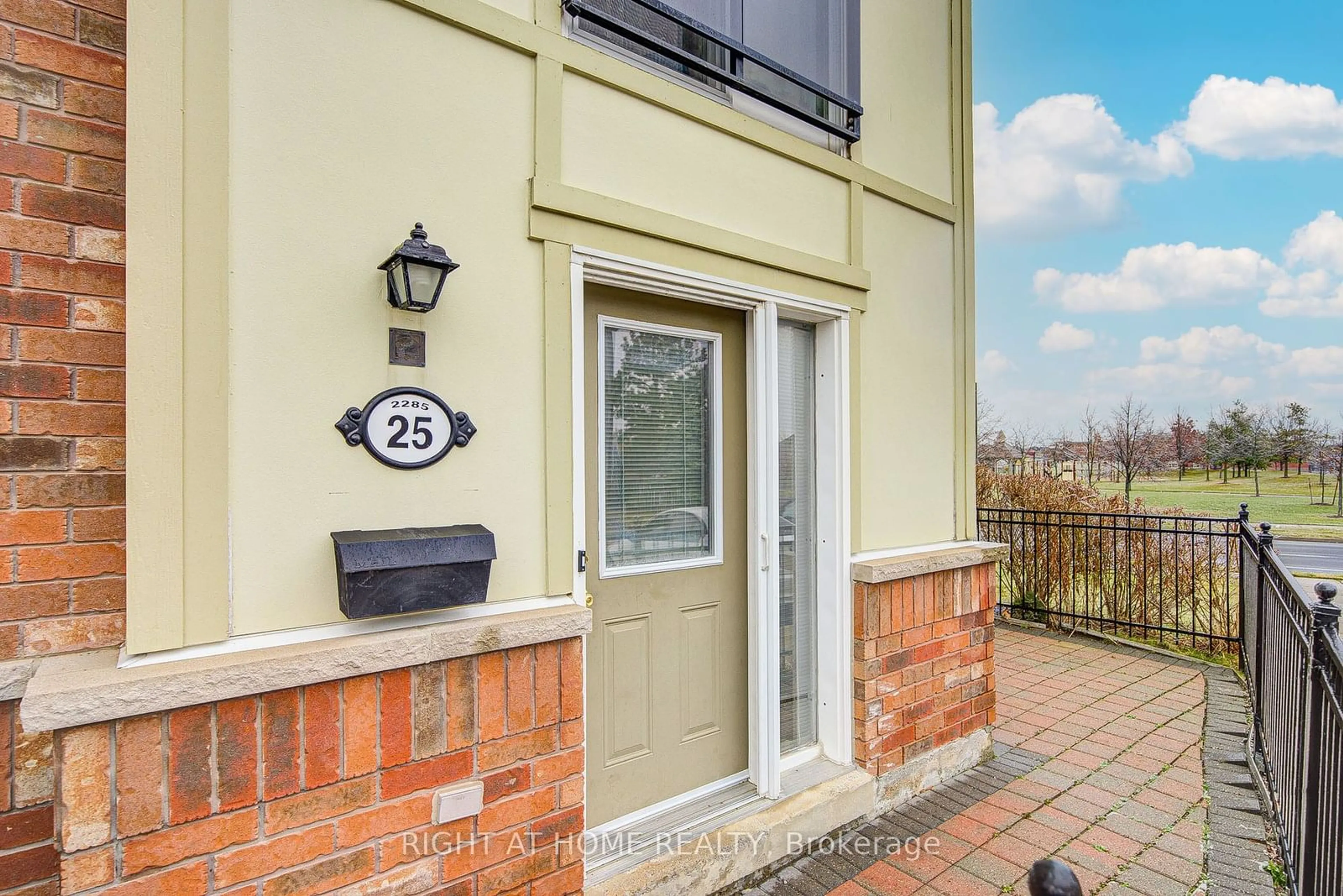 Unknown for 2285 Bur Oak Ave #25, Markham Ontario L6E 0B9