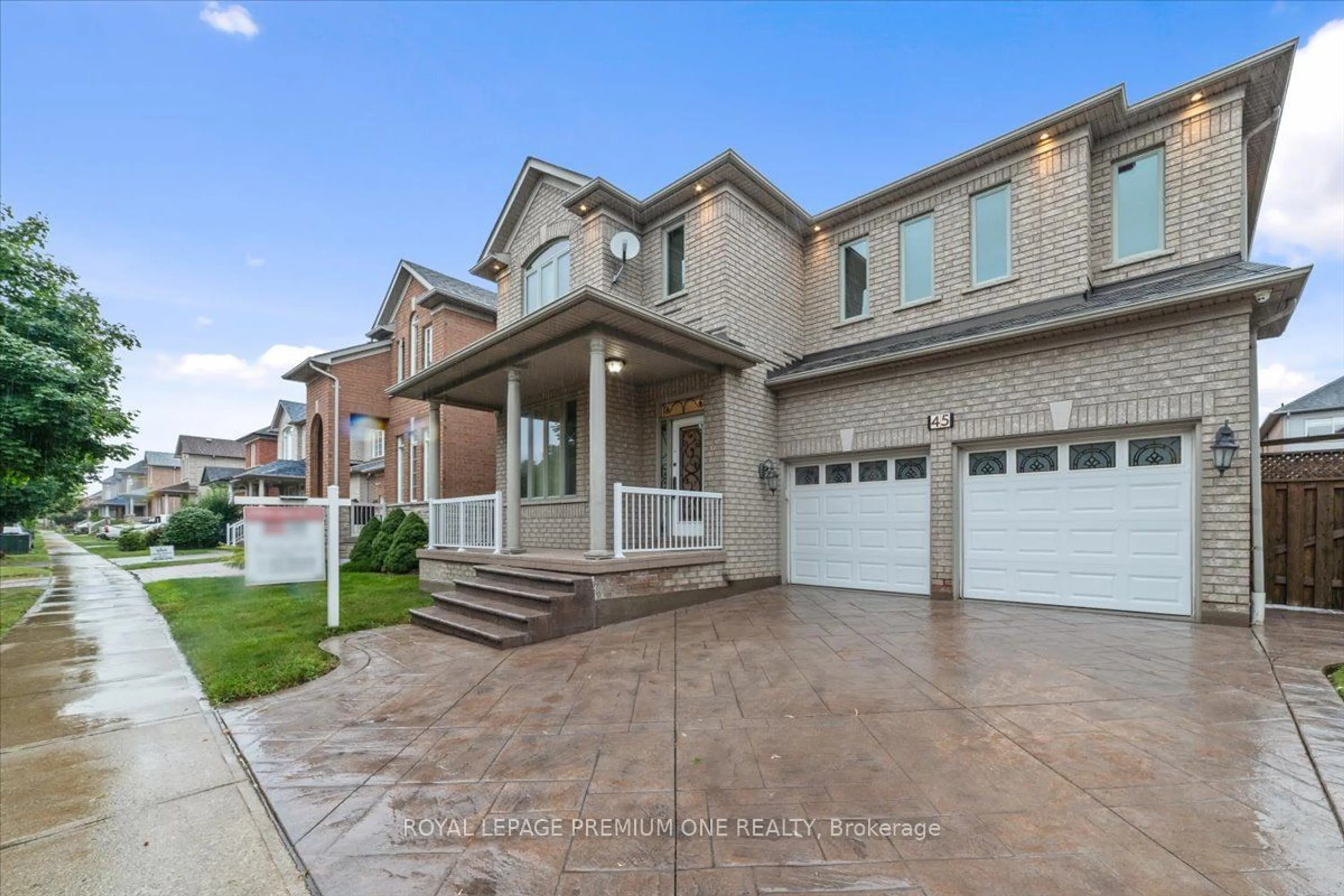 Home with brick exterior material, street for 45 Forecastle Rd, Vaughan Ontario L4K 5J1