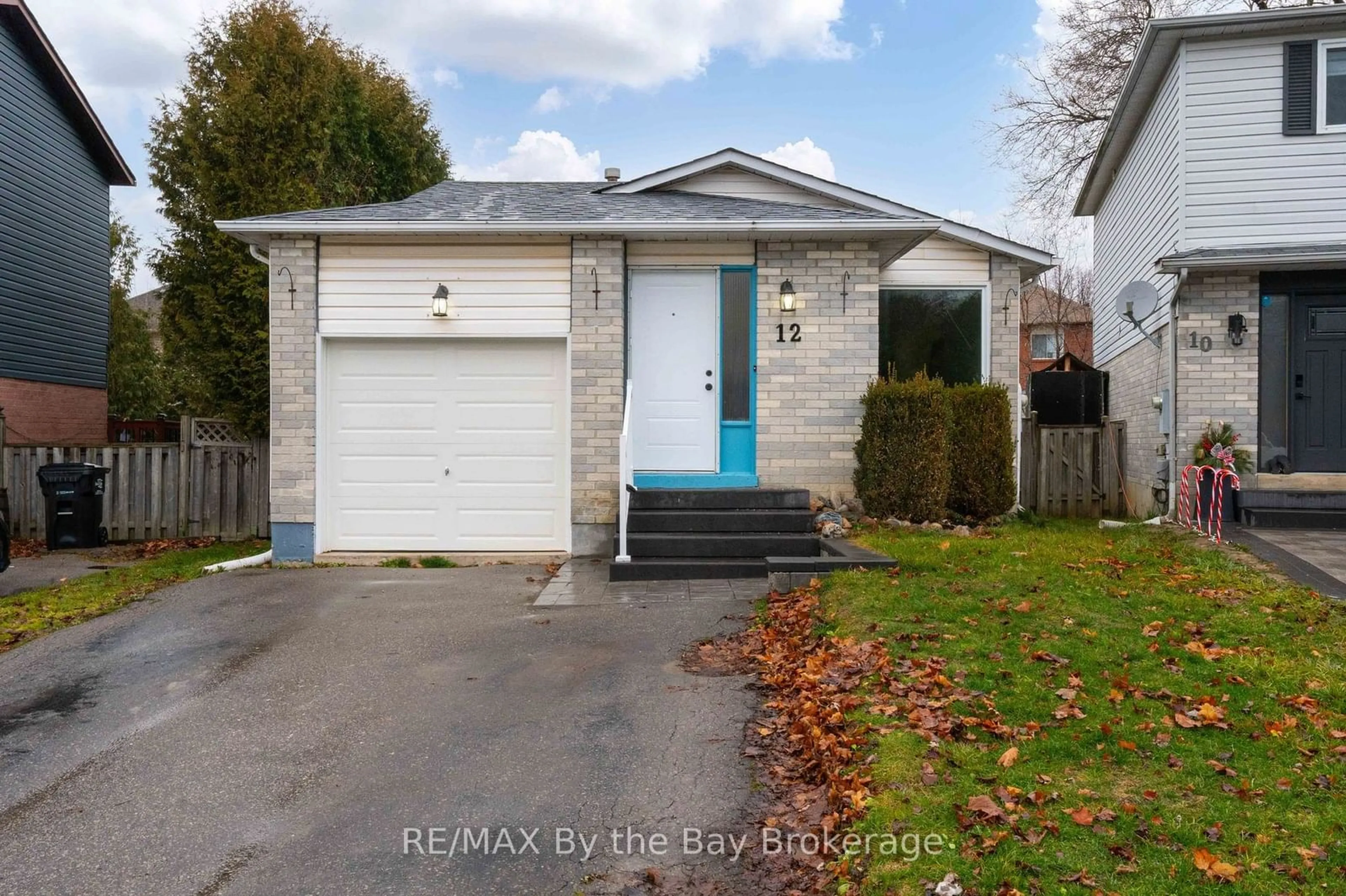 Unknown for 12 Hudson Cres, Bradford West Gwillimbury Ontario L3Z 2J2