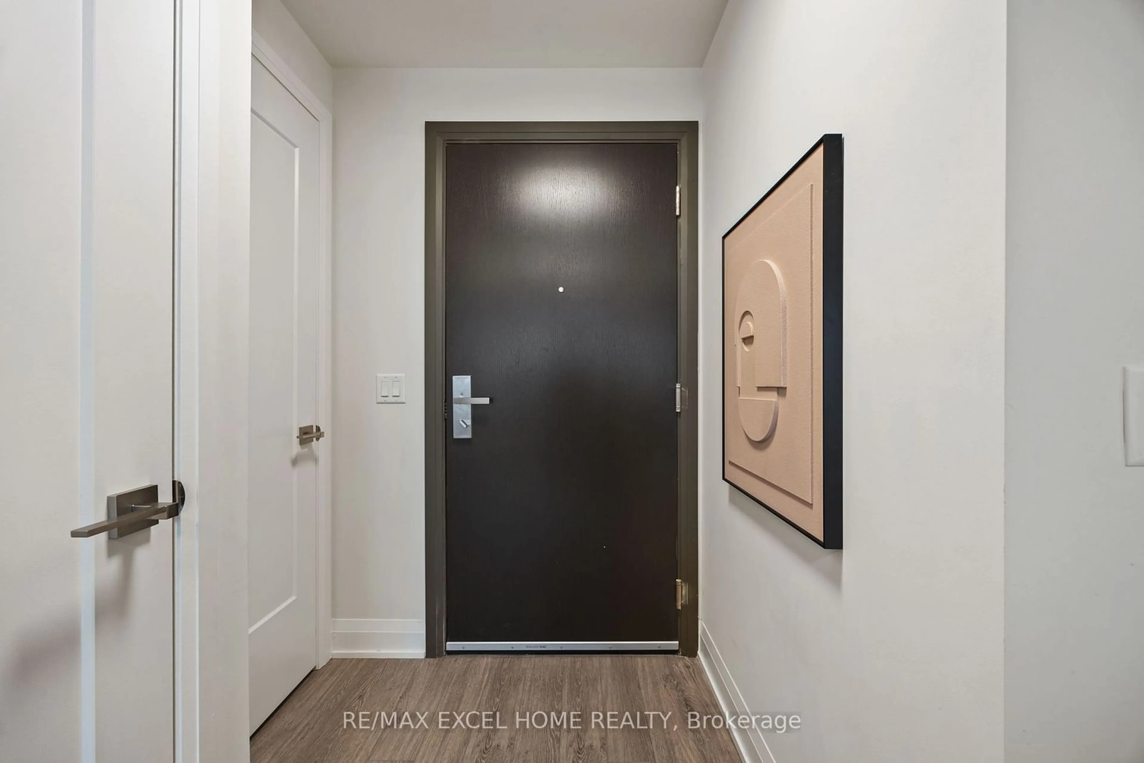 Indoor entryway for 8 Water Walk Dr #3603, Markham Ontario L3R 6L4