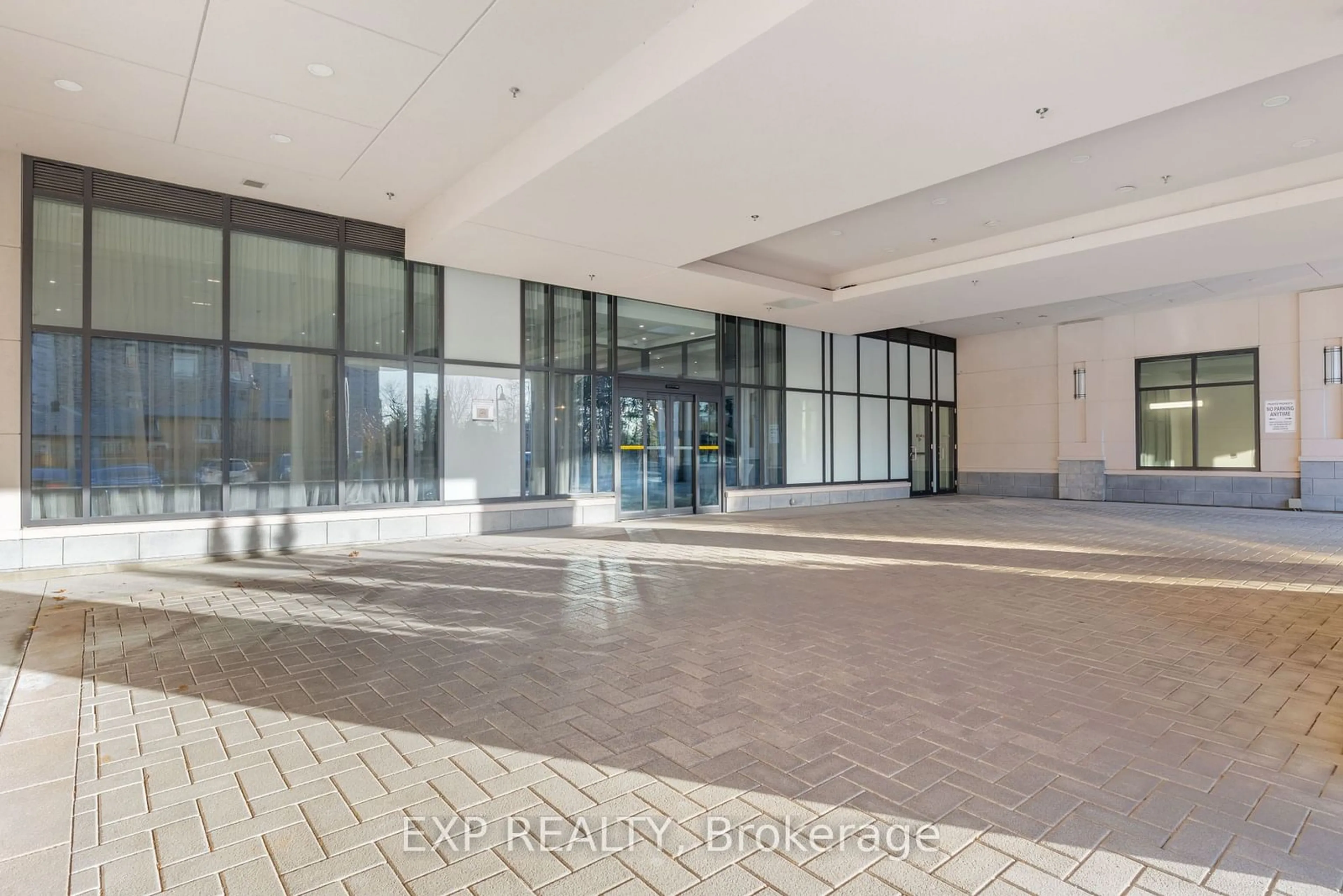 Indoor foyer for 20 Fred Varley Dr #233, Markham Ontario L3R 1S4