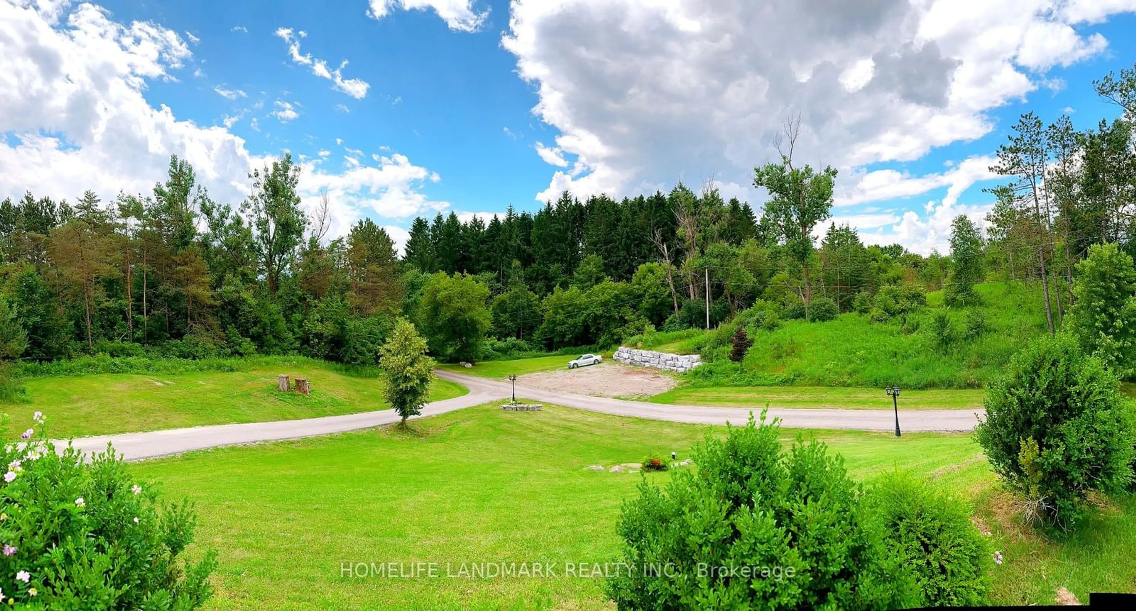 A pic from outside/outdoor area/front of a property/back of a property/a pic from drone, forest/trees view for 3948 Vandorf Sdrd, Whitchurch-Stouffville Ontario L4A 7X5