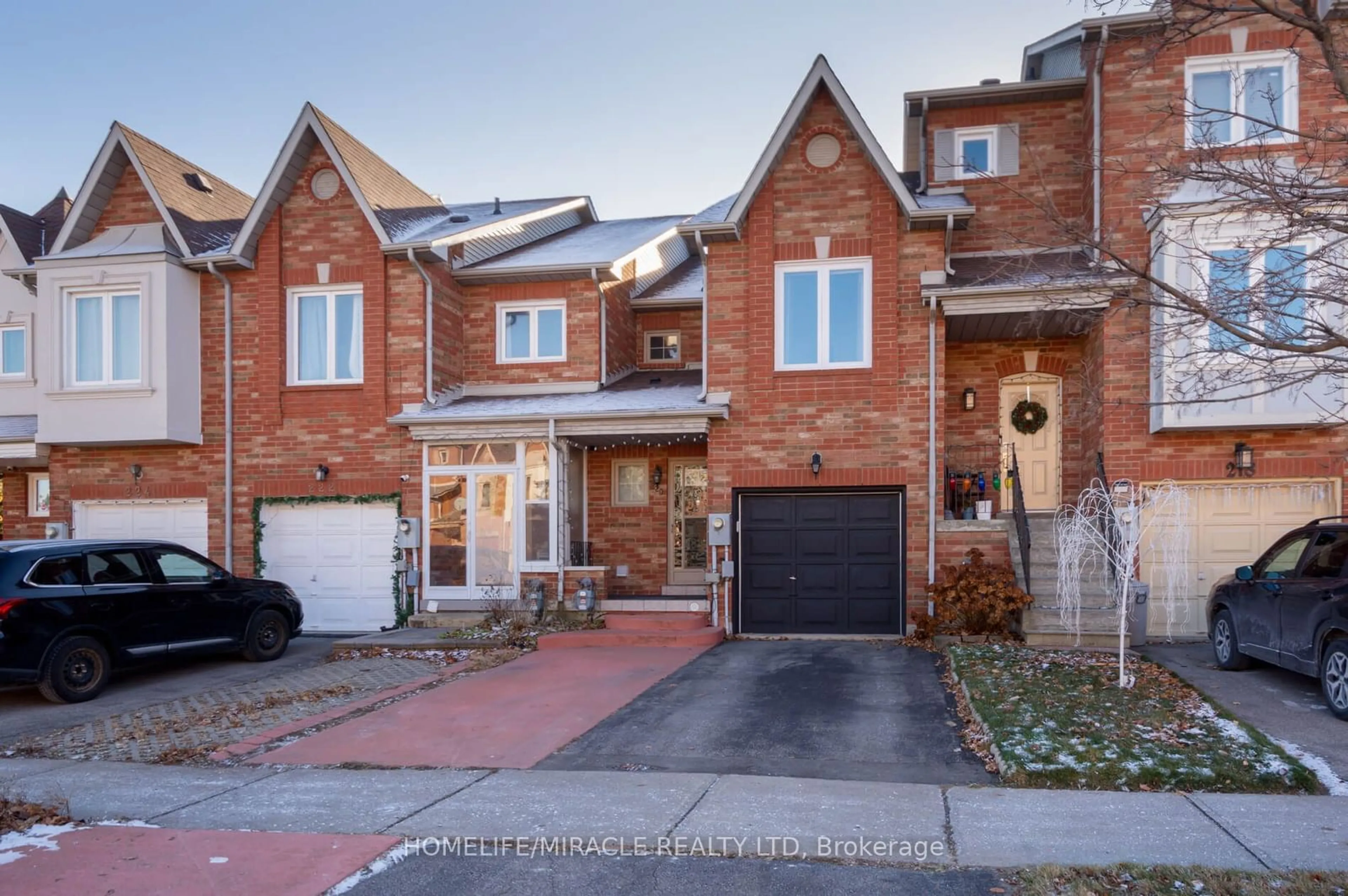 Home with brick exterior material, street for 220 Kelso Cres, Vaughan Ontario L6A 2E1