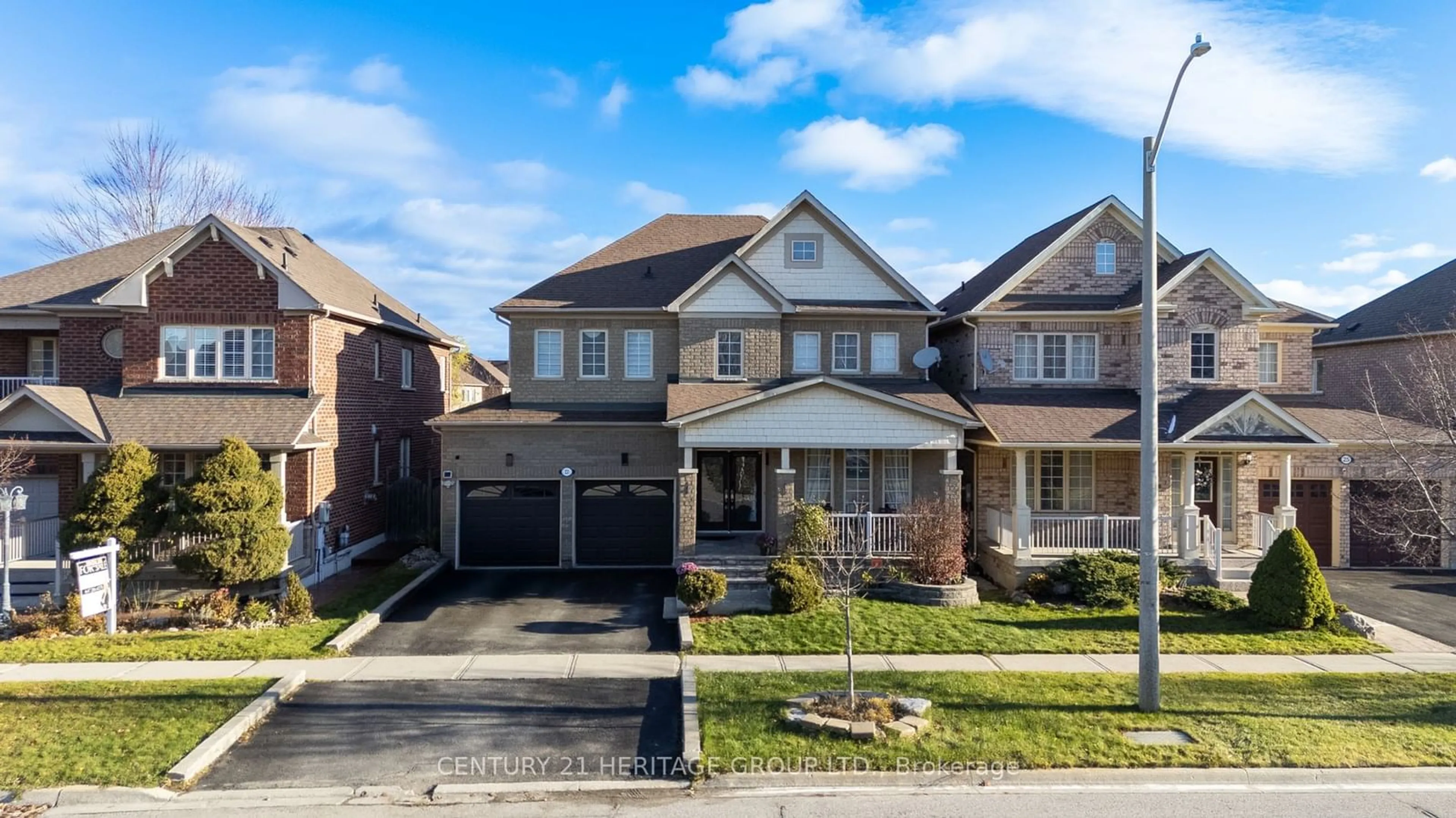 Home with brick exterior material, street for 23 Kingshill Rd, Richmond Hill Ontario L4E 4B1