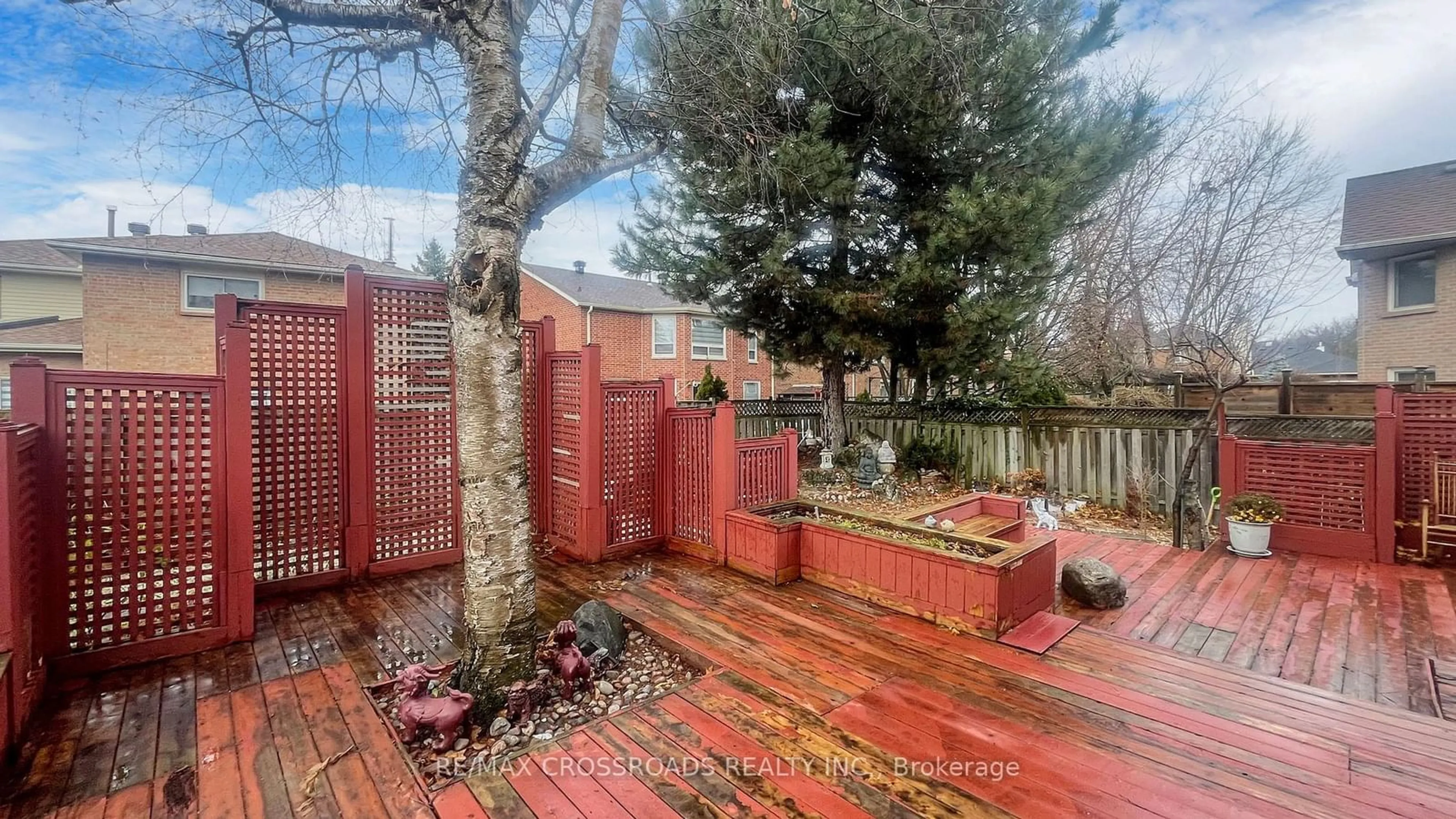 Patio, forest/trees view for 72 Kerrigan Cres, Markham Ontario L3R 7S7