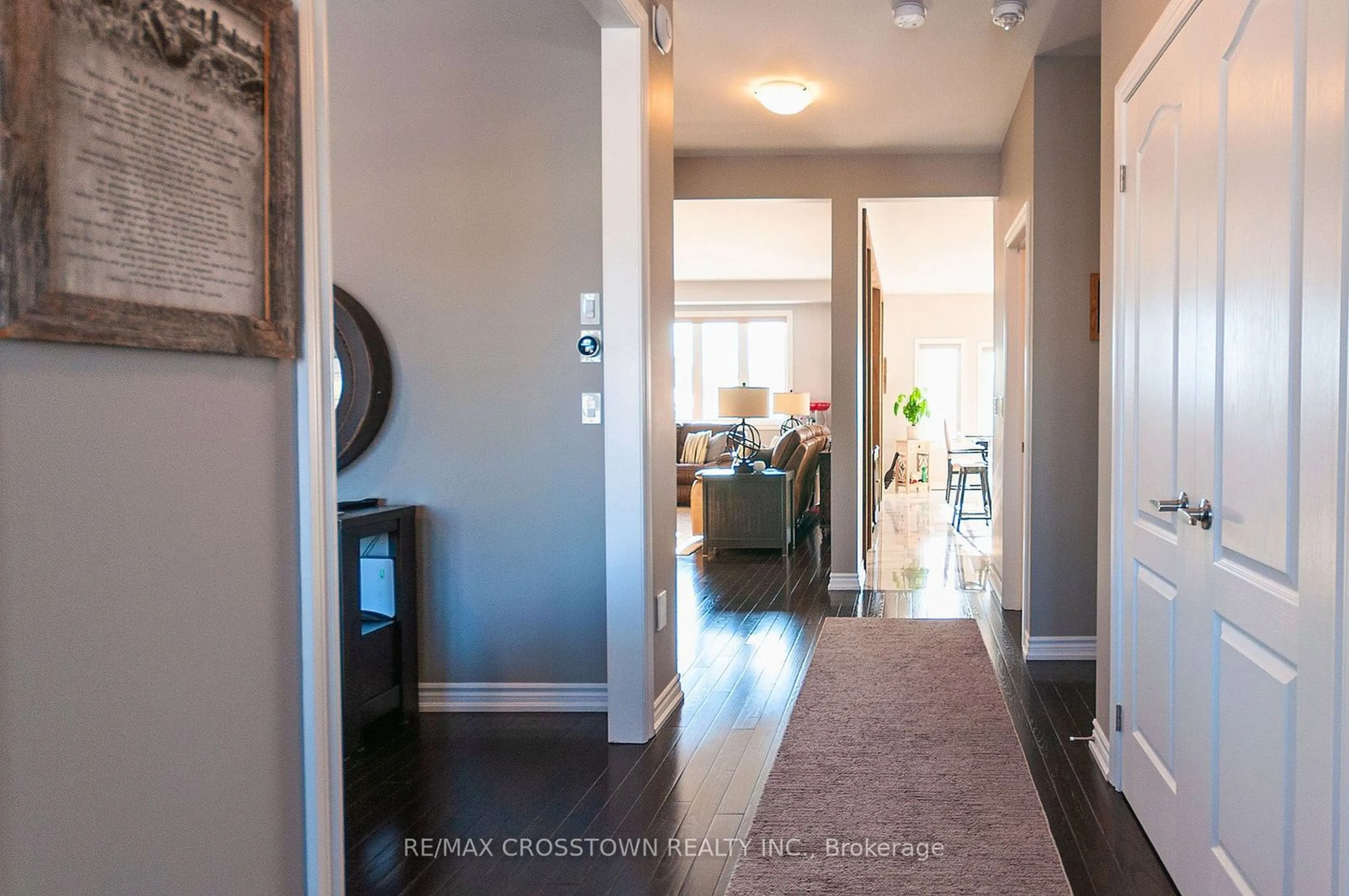 Indoor entryway for 29 Nadmarc Crt, Essa Ontario L0M 1B4