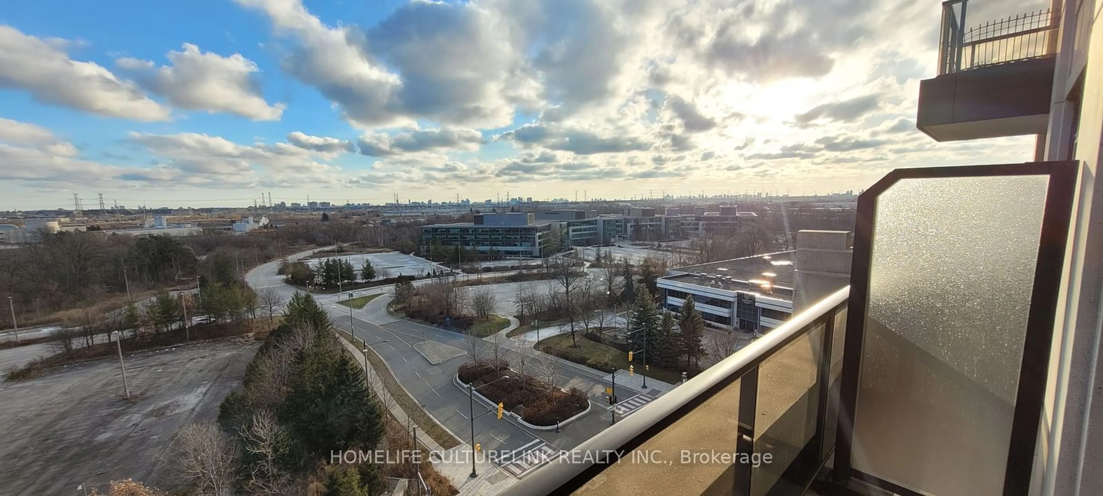 Balcony in the apartment, city buildings view from balcony for 99 SOUTH TOWN CENTRE Blvd #1008, Markham Ontario L6G 0E9