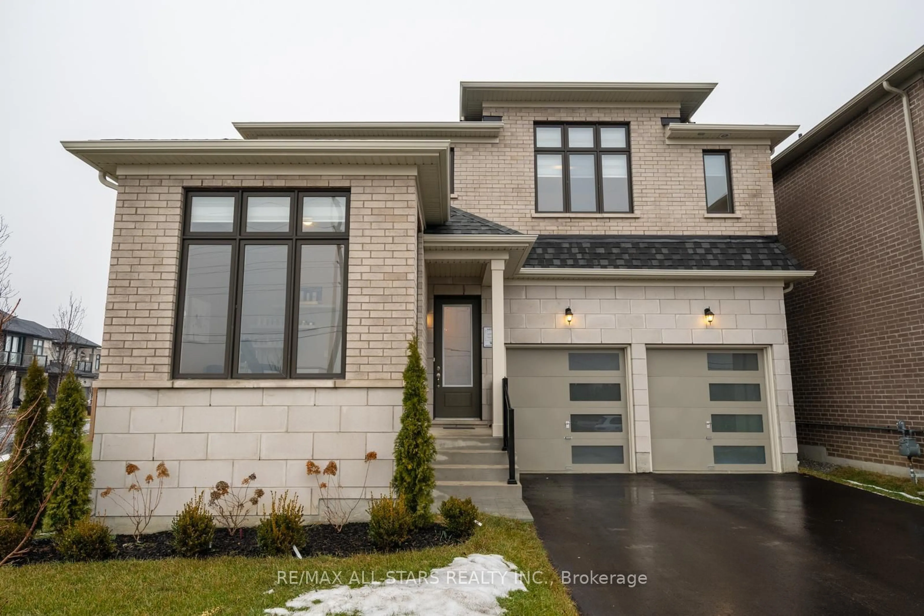 Home with brick exterior material, street for 7 Ballanview Crt, Whitchurch-Stouffville Ontario L4A 4W9