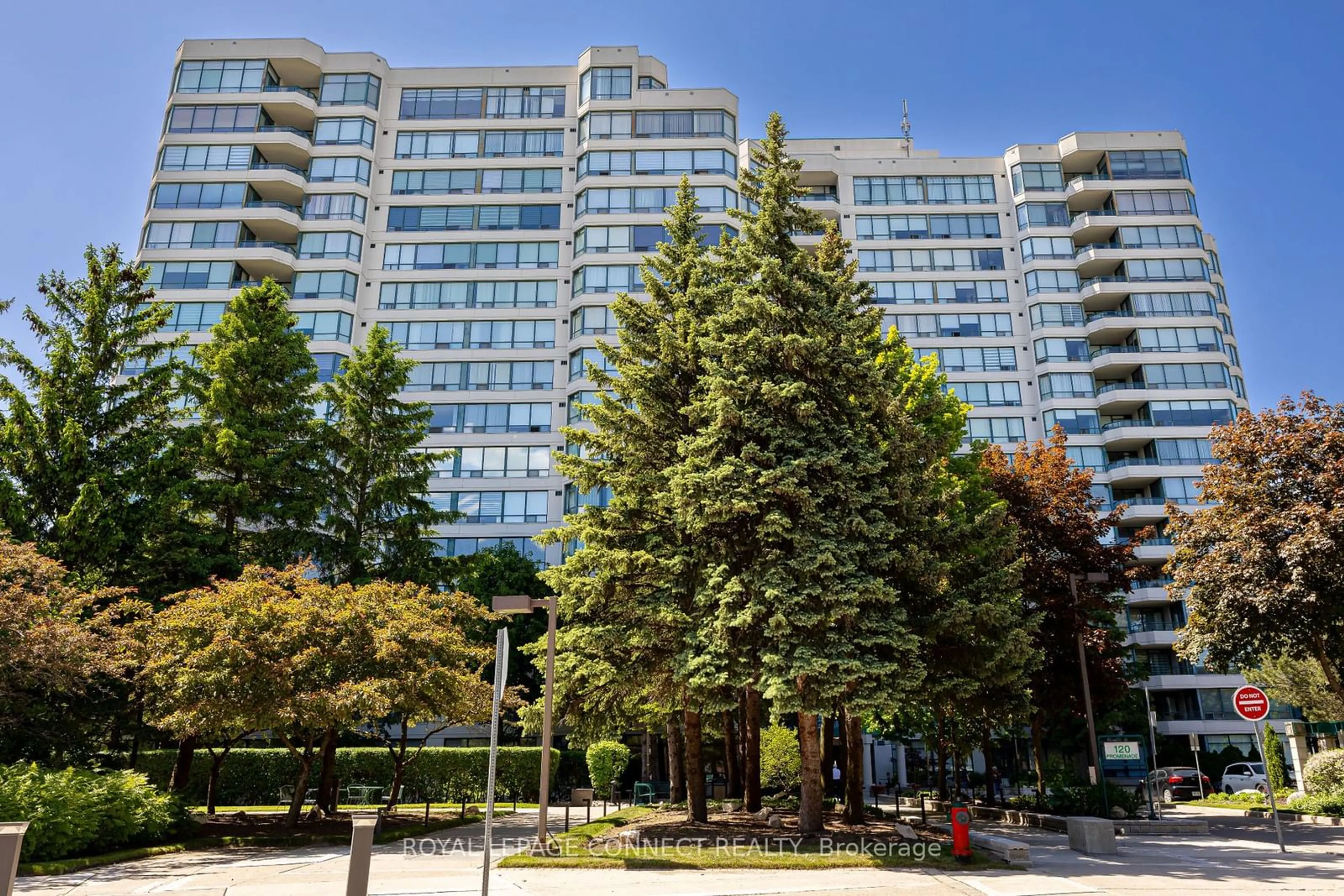 Patio, unknown for 120 Promenade Circ #PH214, Vaughan Ontario L4J 7W9