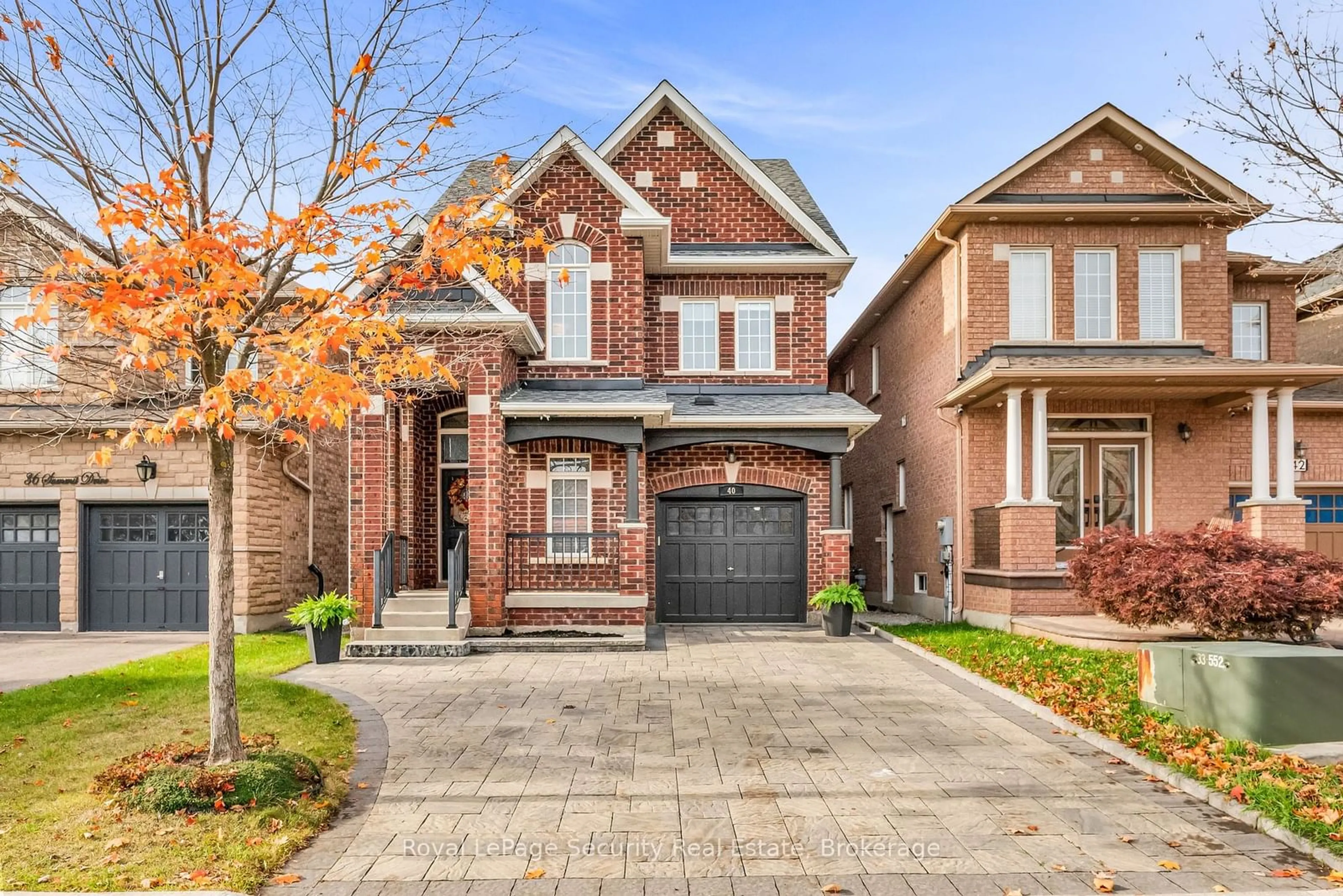 Home with brick exterior material, street for 40 Summit Dr, Vaughan Ontario L4H 0K1