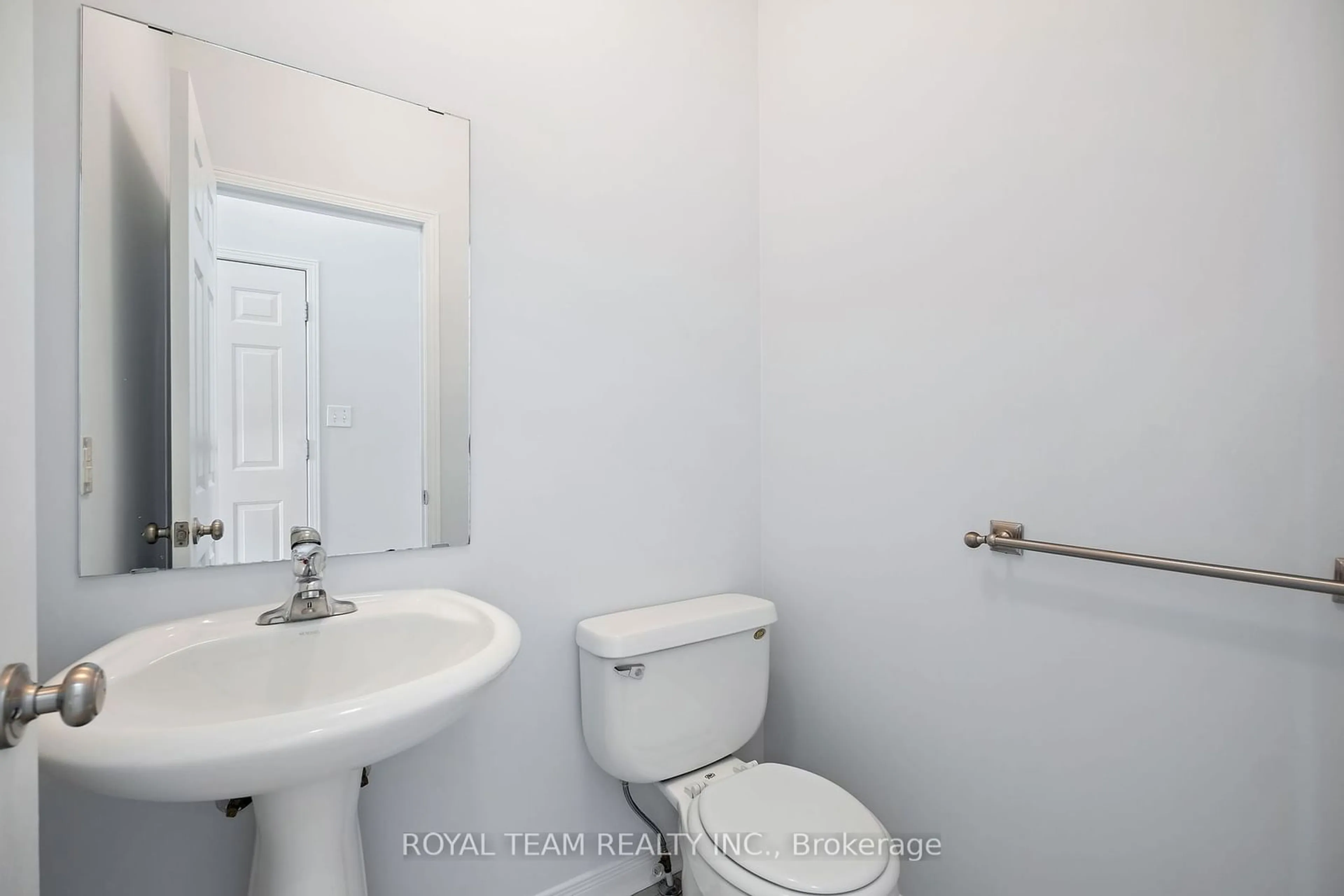 A pic of a room for 60 White Beach Cres, Vaughan Ontario L6A 4K6