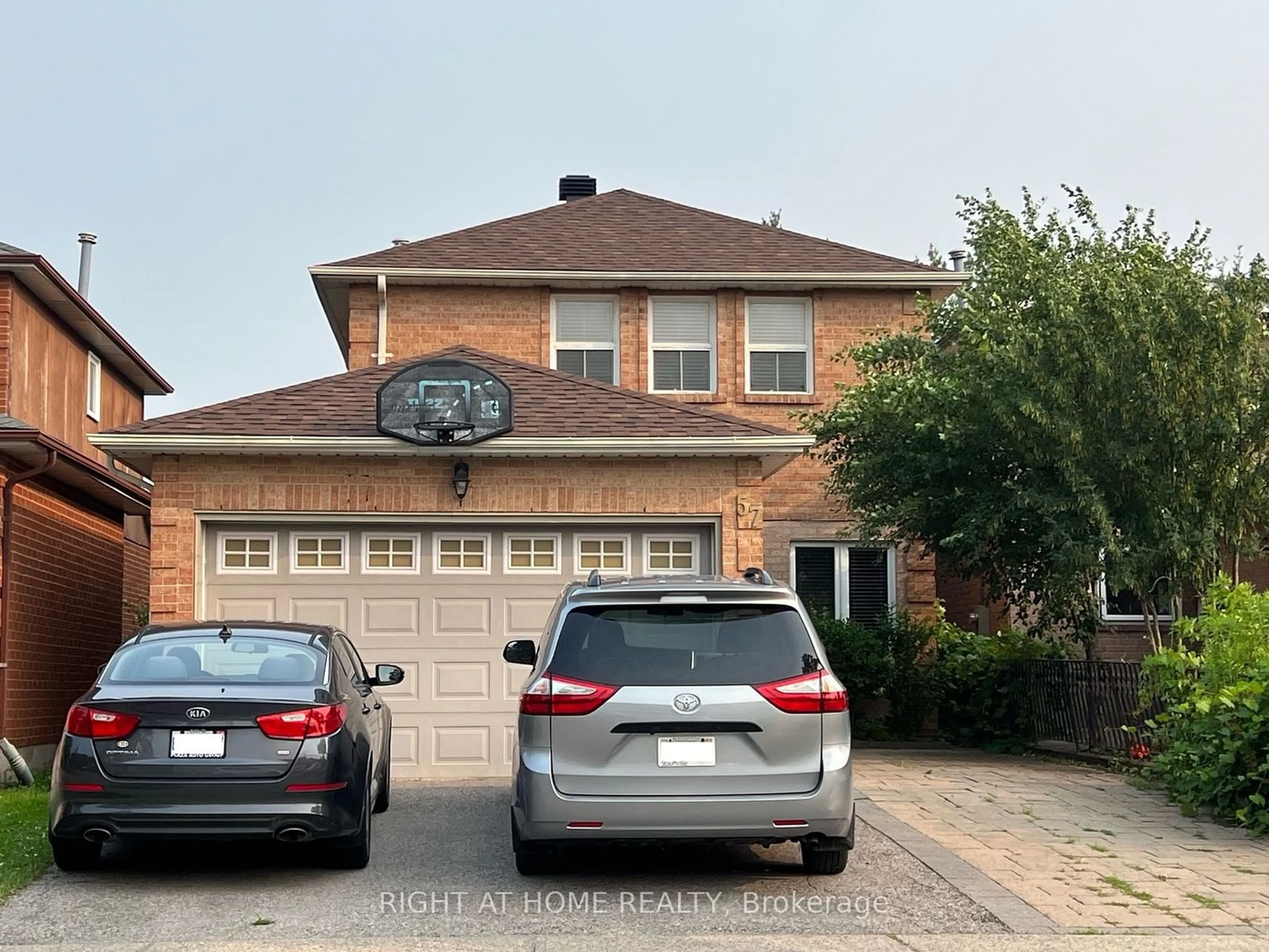 Home with brick exterior material, street for 57 GRAY Cres, Richmond Hill Ontario L4C 5V4